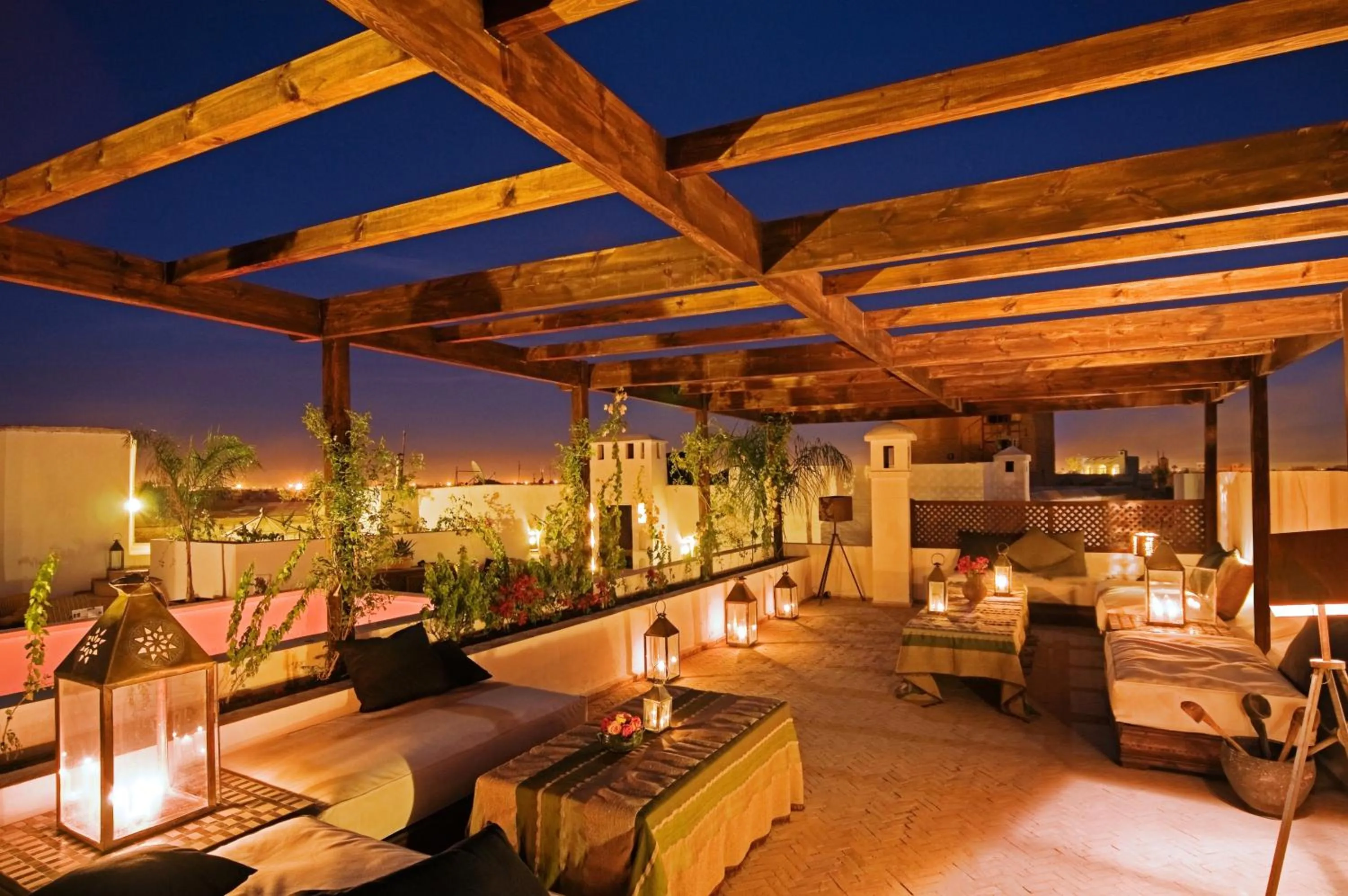 Night in Maison Manzano