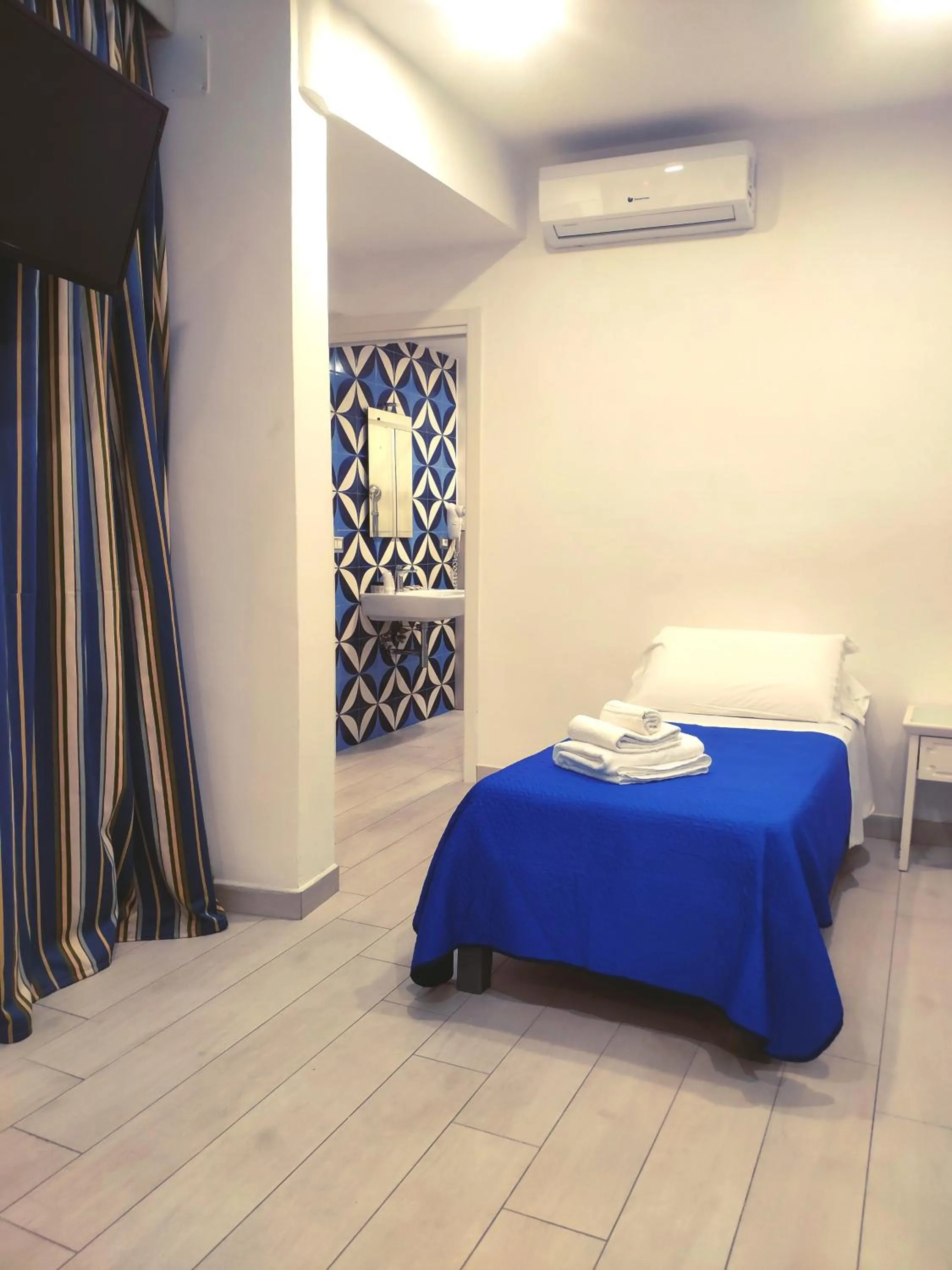 Bedroom, Bed in Hotel Oriente