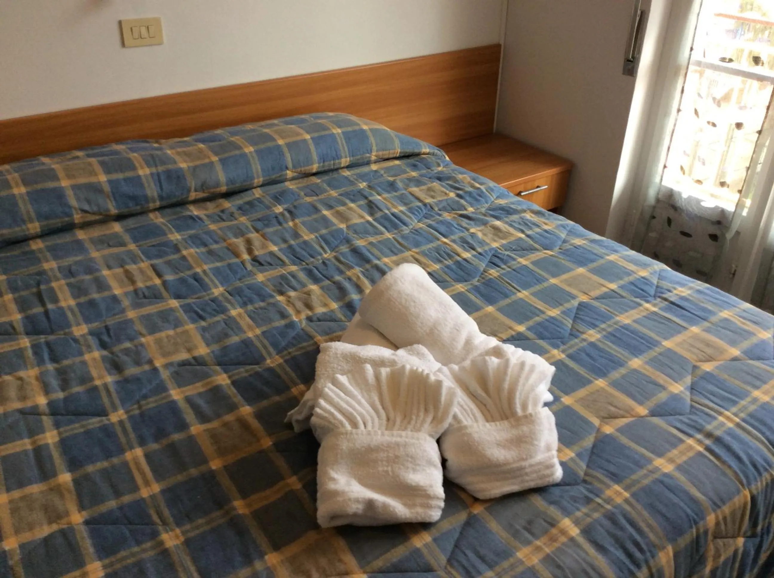 Bedroom, Bed in Hotel Aurora