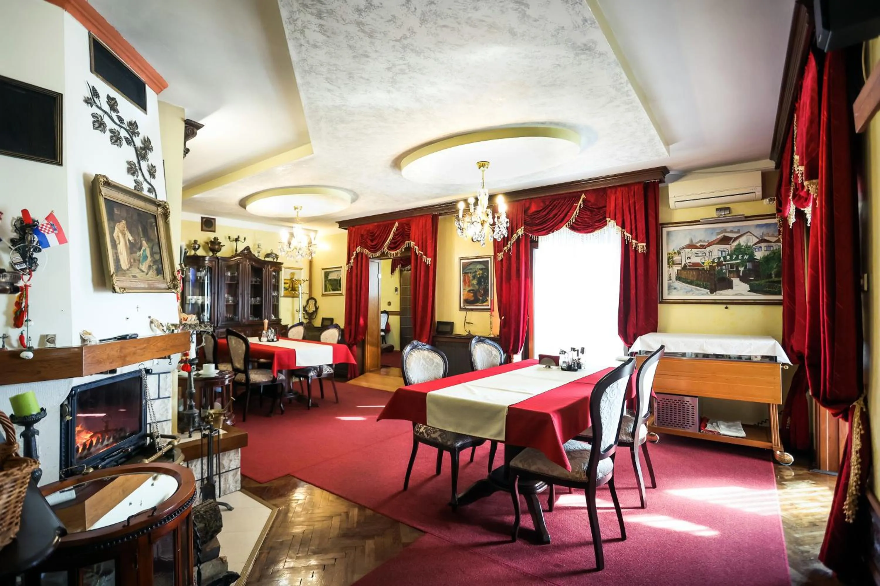 Restaurant/places to eat in Hotel Garten