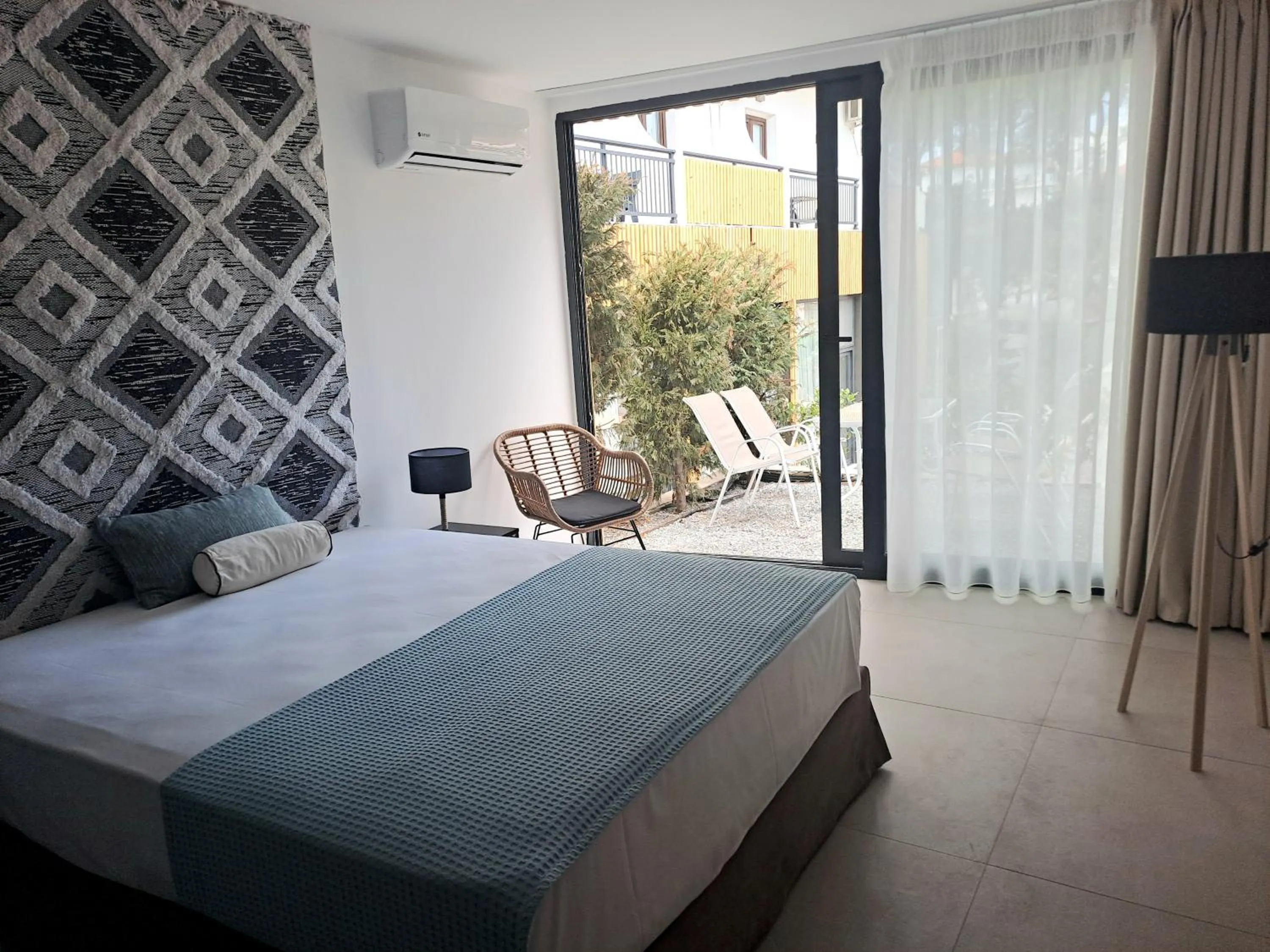 Bed in Beach Hotel Kapahi