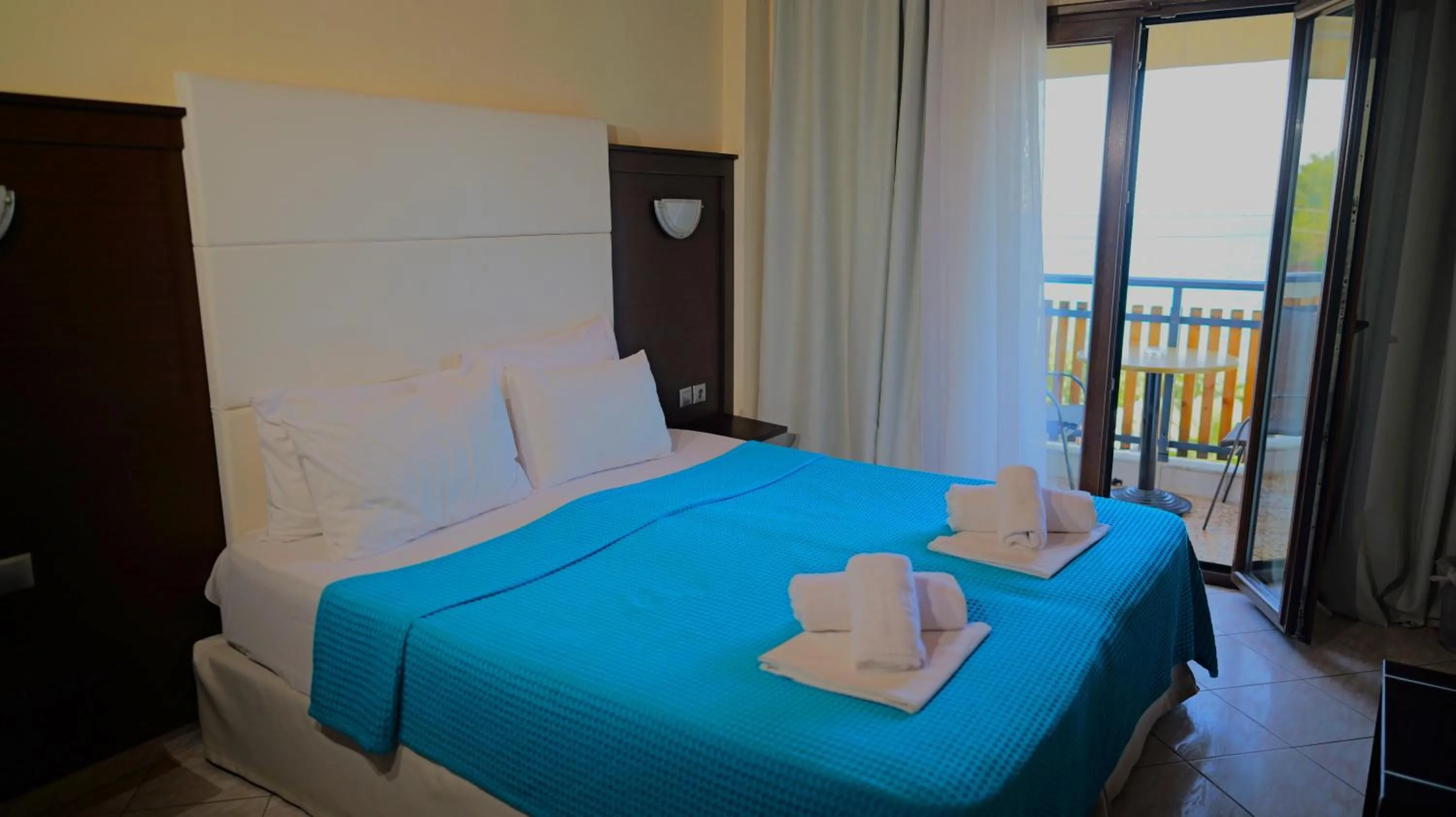 Bed in Beach Hotel Kapahi