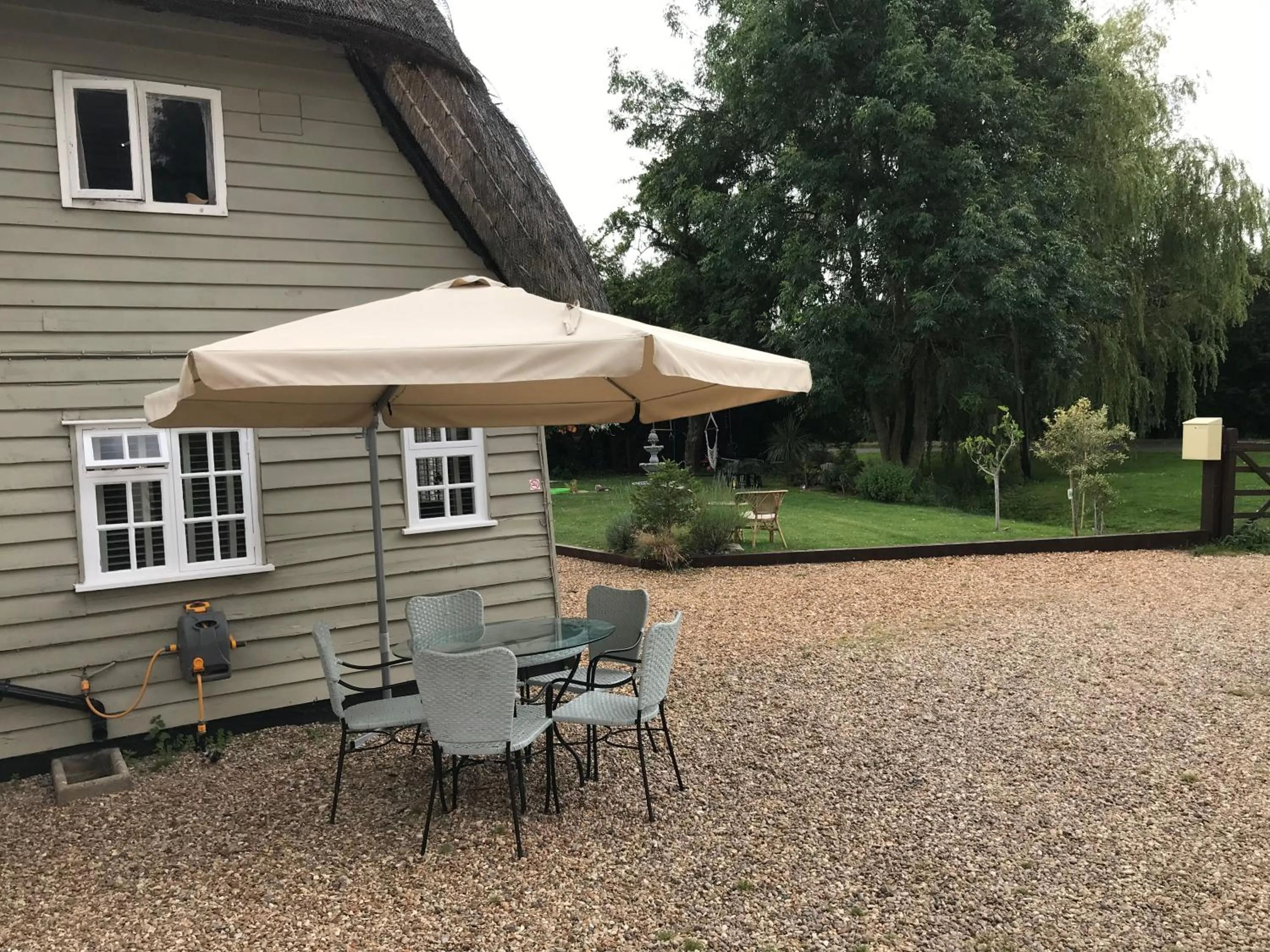 Property building in Old Thatch Bambers Green