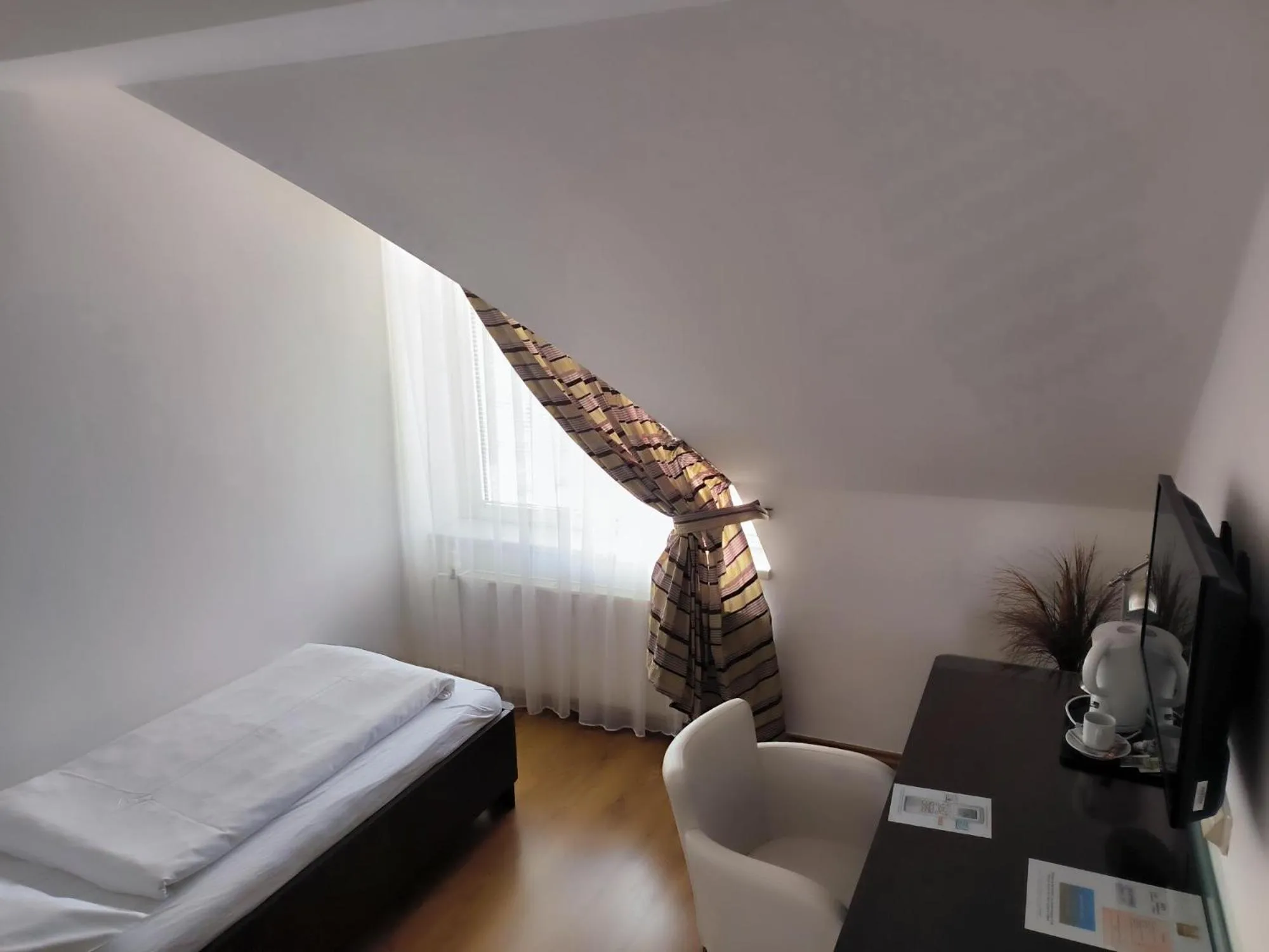 Photo of the whole room, Bed in Hotel Trinity