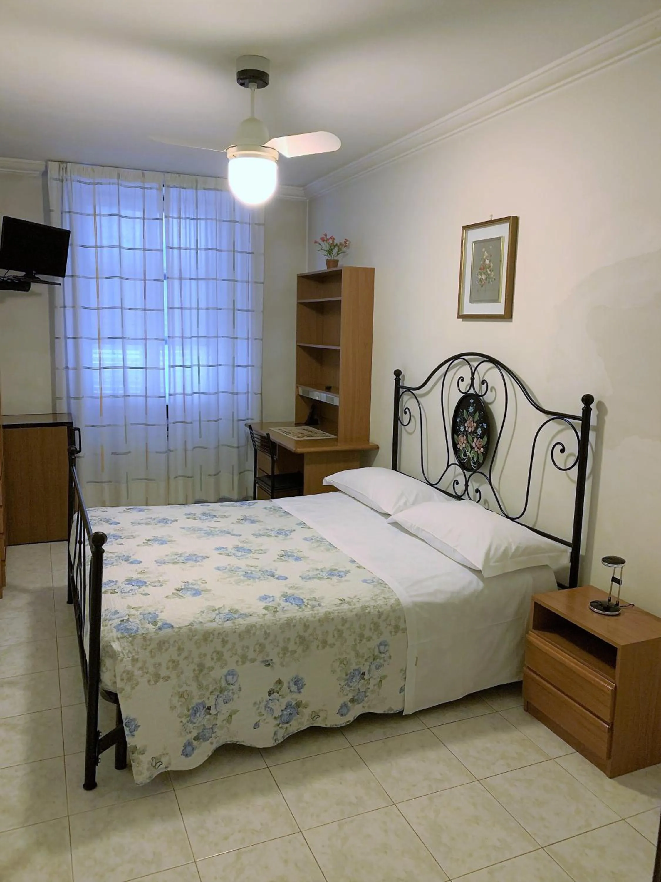 Bedroom, Bed in HOTEL ELENA