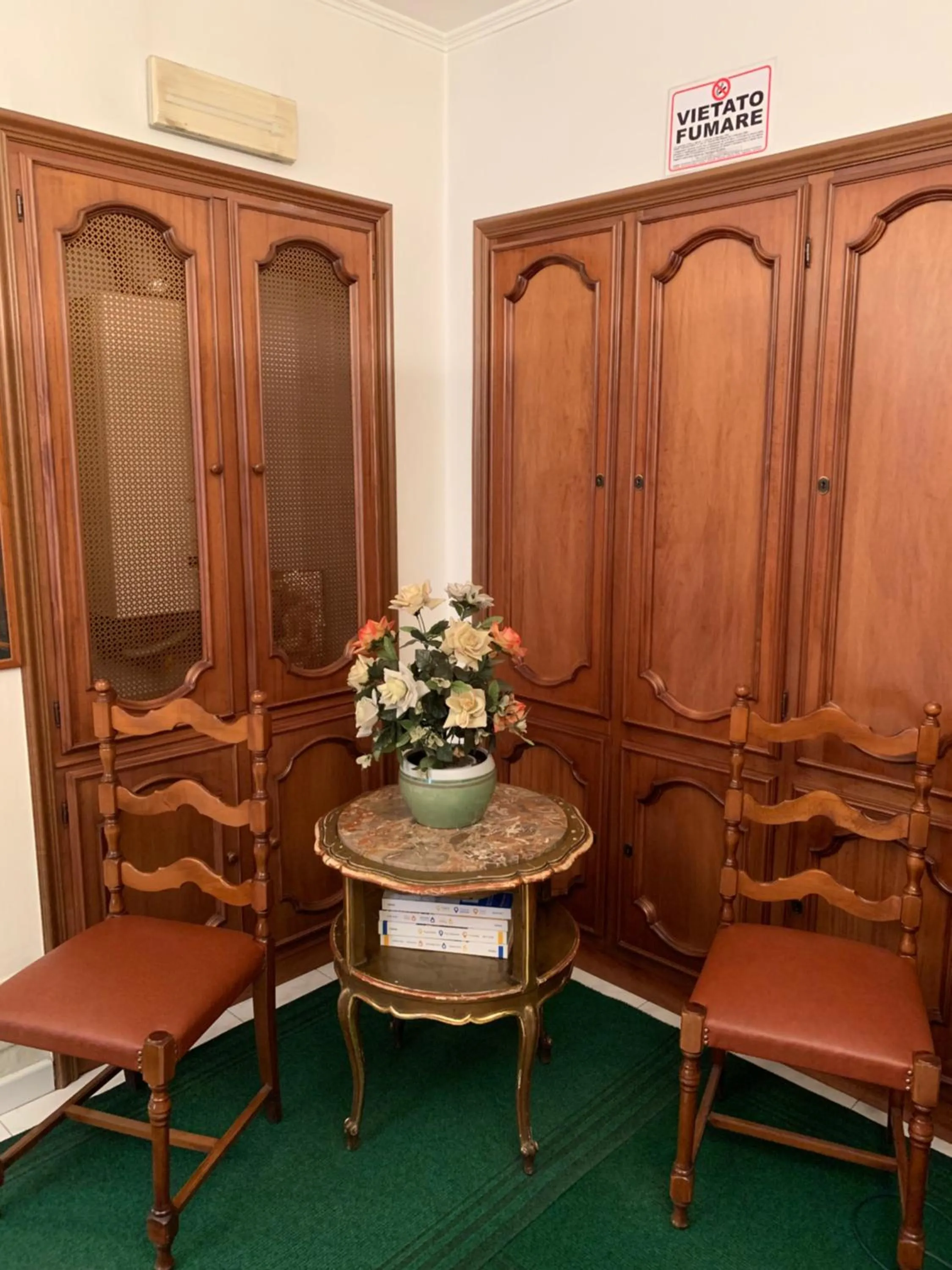 Lobby or reception in HOTEL ELENA