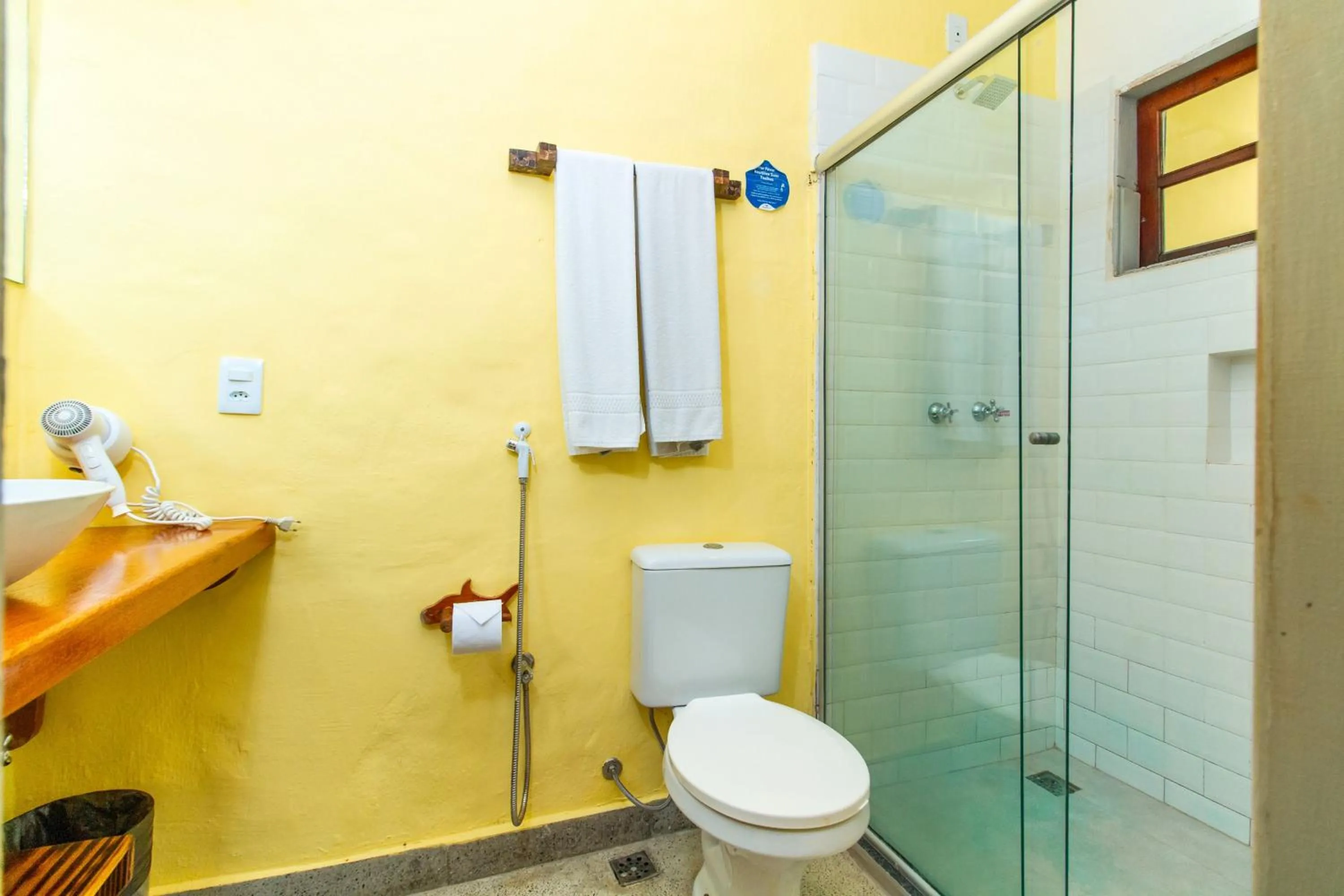 Shower in Travel Inn Pousadas & Beach Club Trancoso