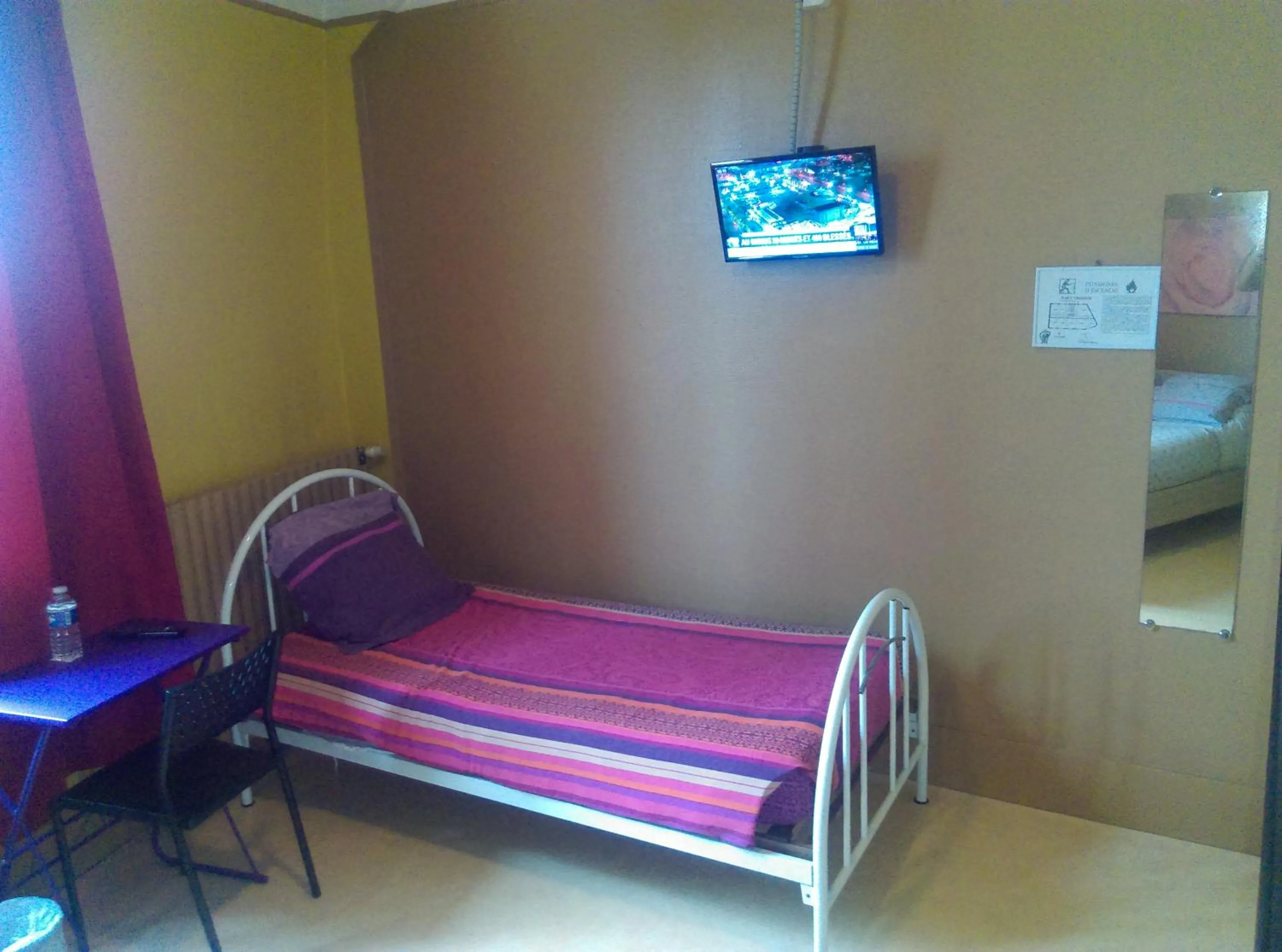 Bedroom, Bed in Hotel le Rallye