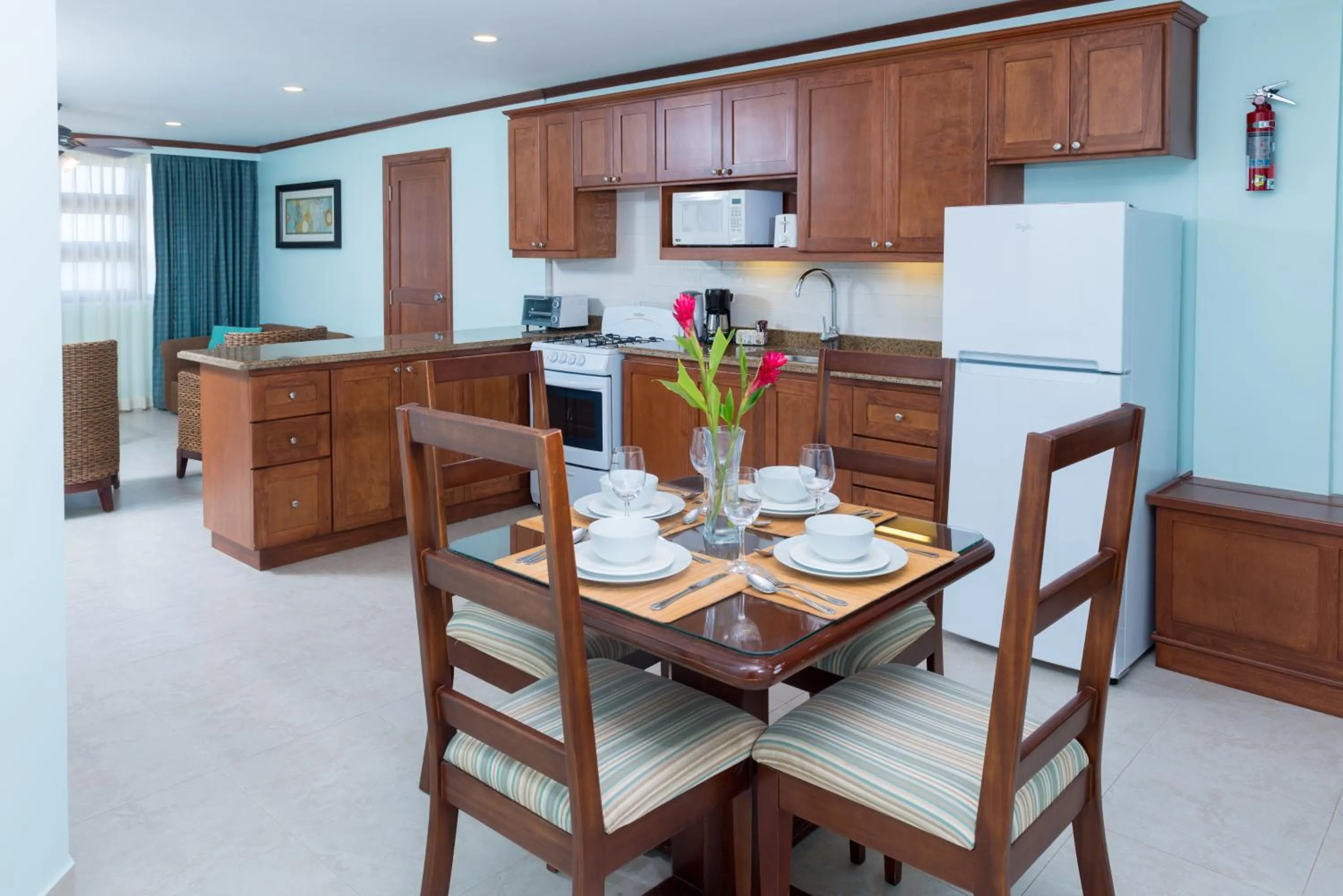 Kitchen or kitchenette in Yellow Bird Hotel