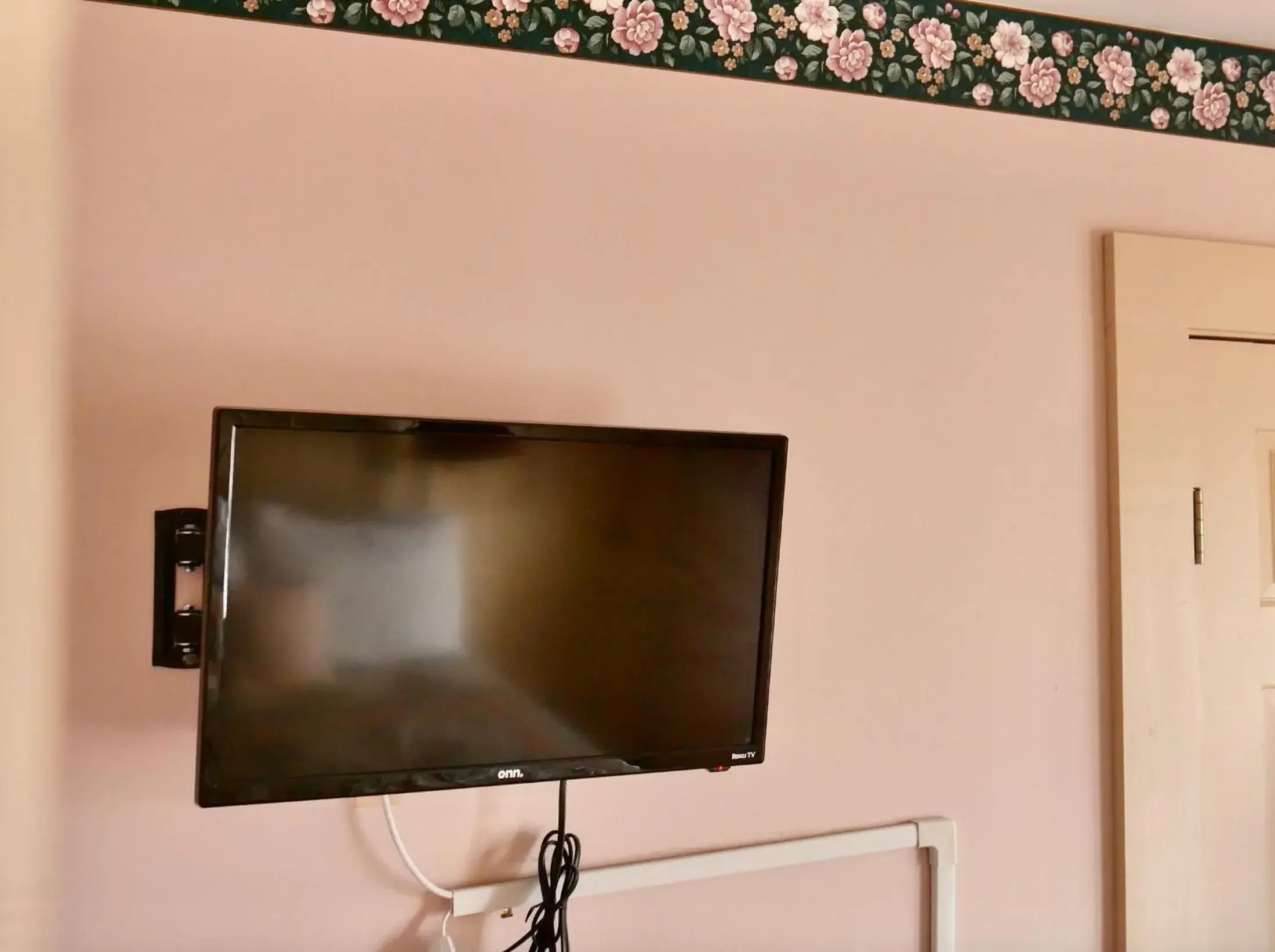 Budget Double Room in Wildflower Bed and Breakfast Budget Double Room in Wildflower Bed and Breakfast