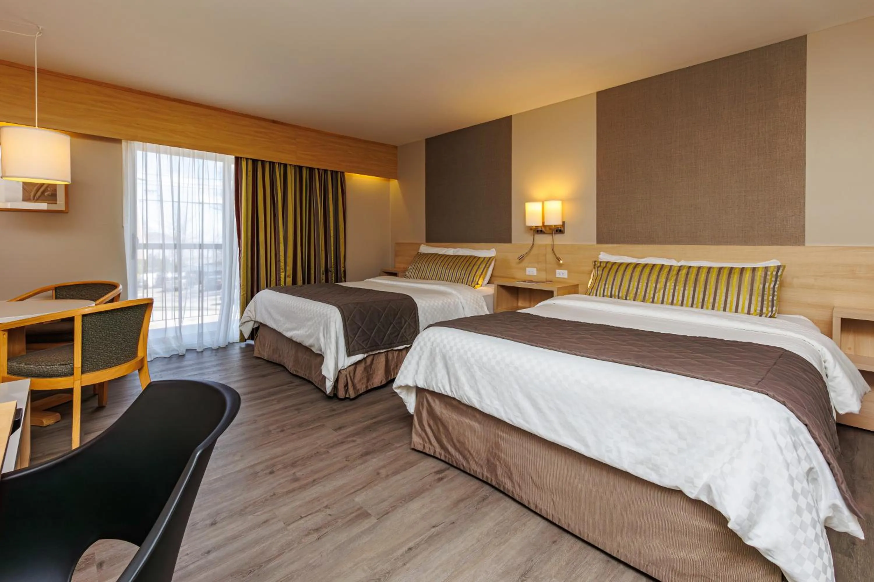 Bed in Hôtel-Motel Castel de la Mer