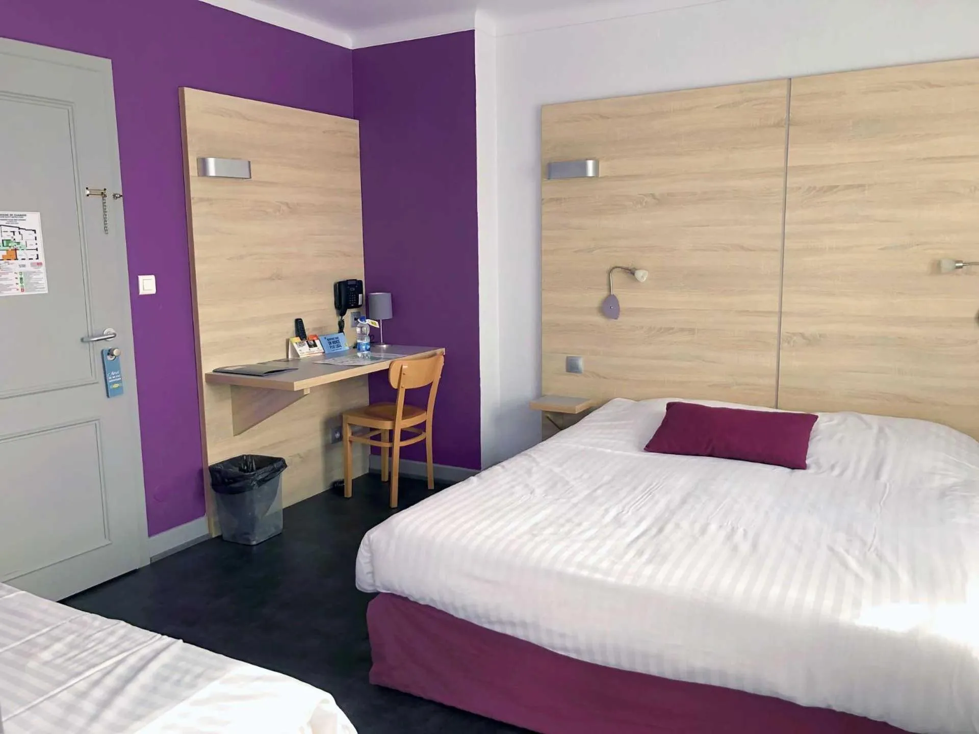 Bedroom, Bed in logis hôtel restaurant Le rendez-vous des Copains