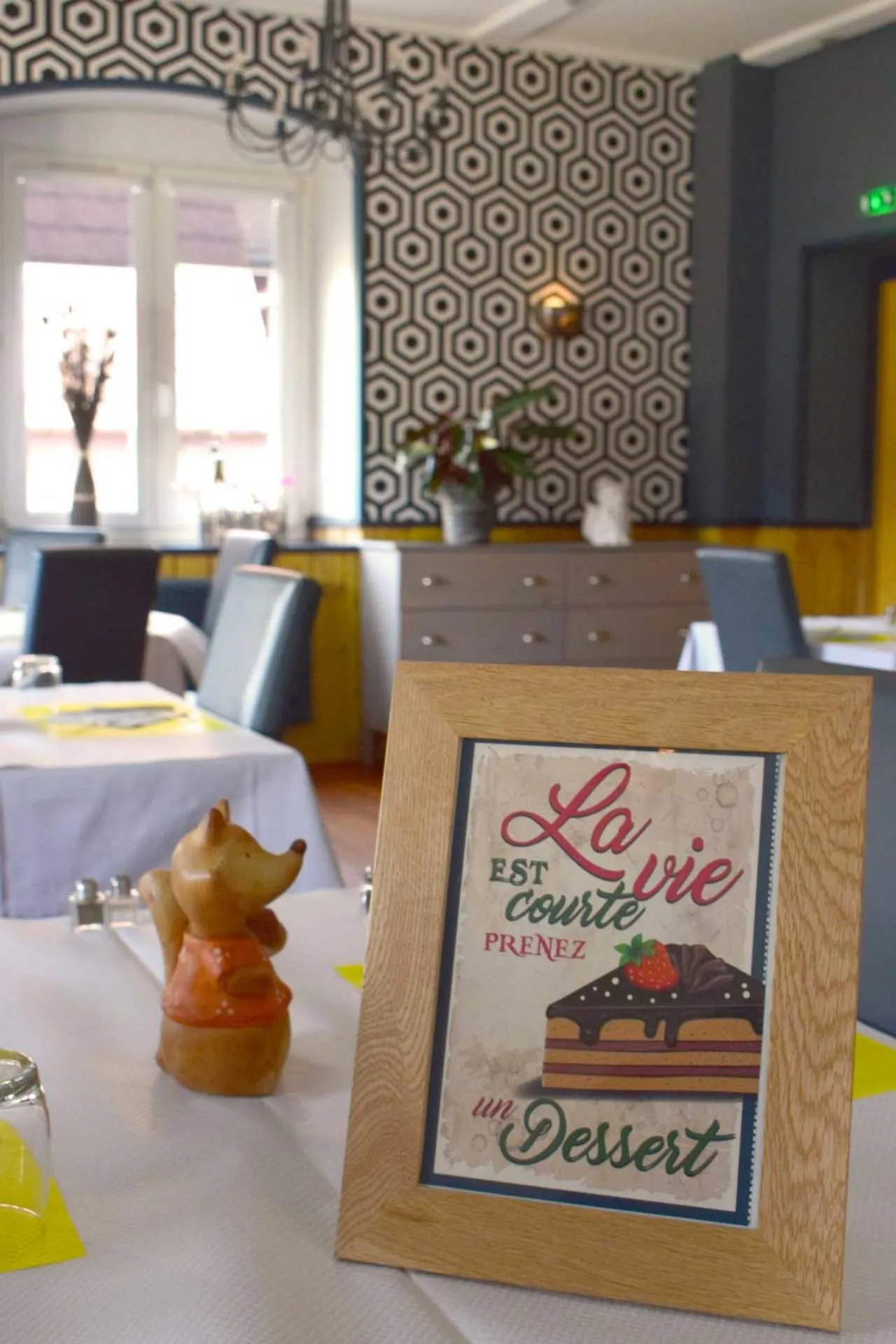 Restaurant/places to eat in logis hôtel restaurant Le rendez-vous des Copains