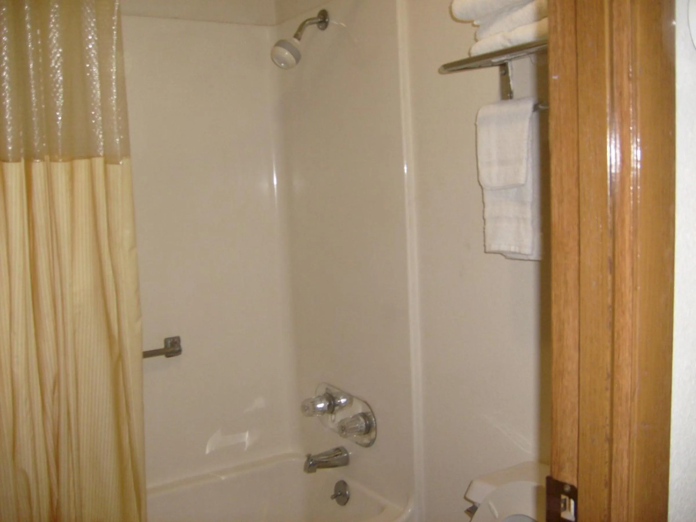 Bathroom in Express Inn Thomson