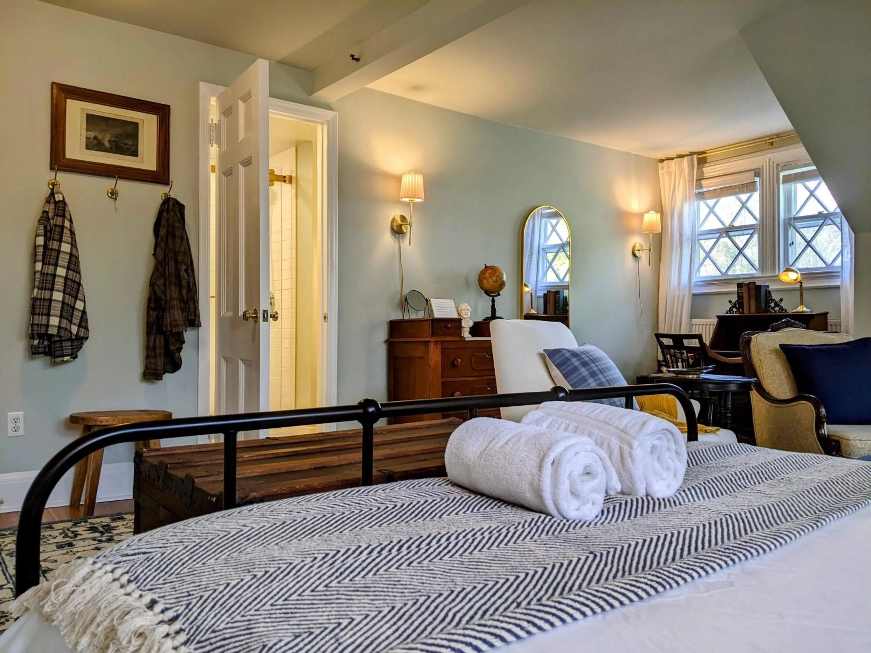 Bed in Stanton House Inn