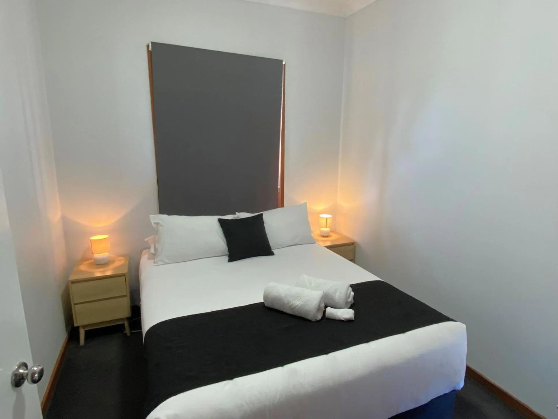 Bed in Bushman's Motor Inn