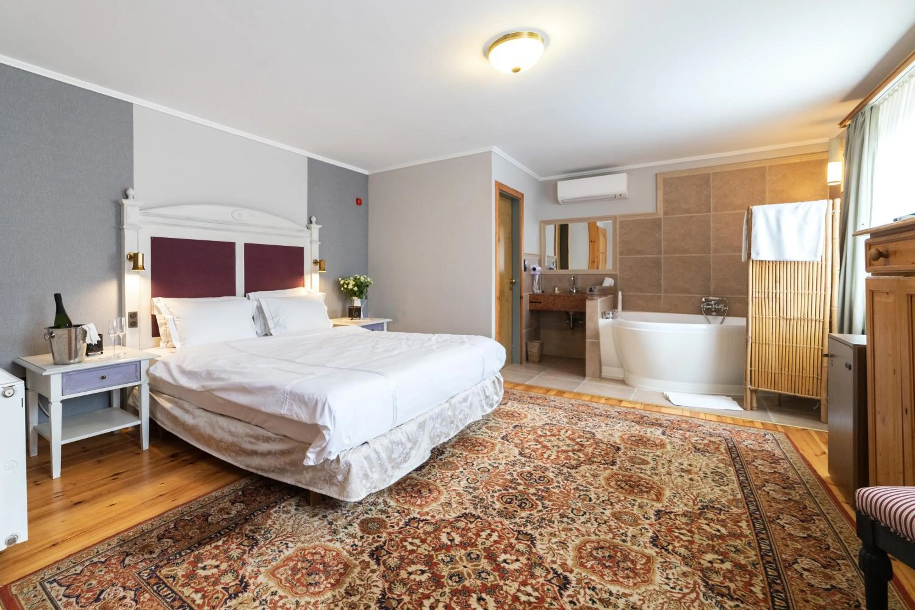 Bedroom, Bed in Nomad Hotel & Glamping