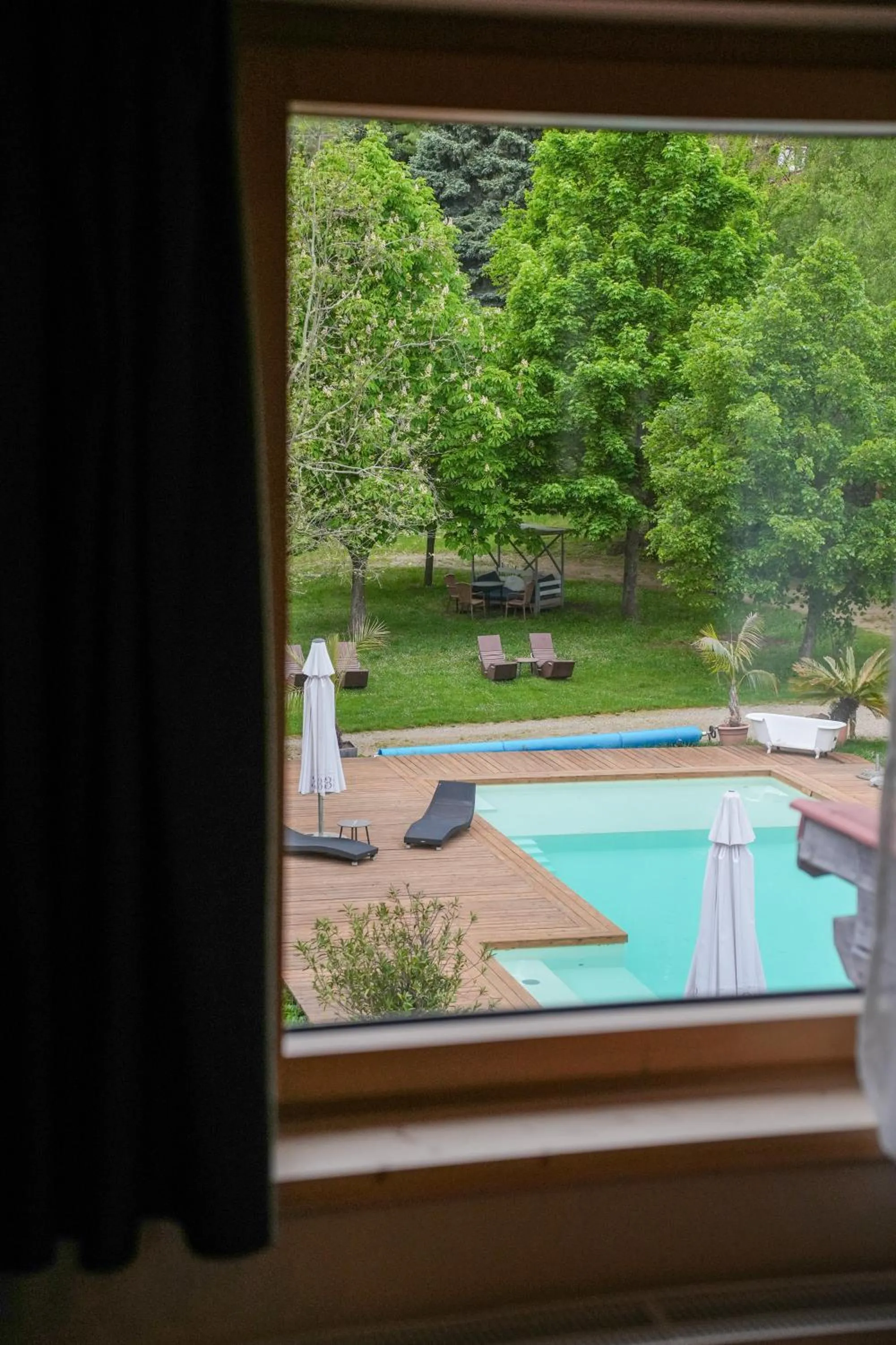 Nomad Hotel & Glamping