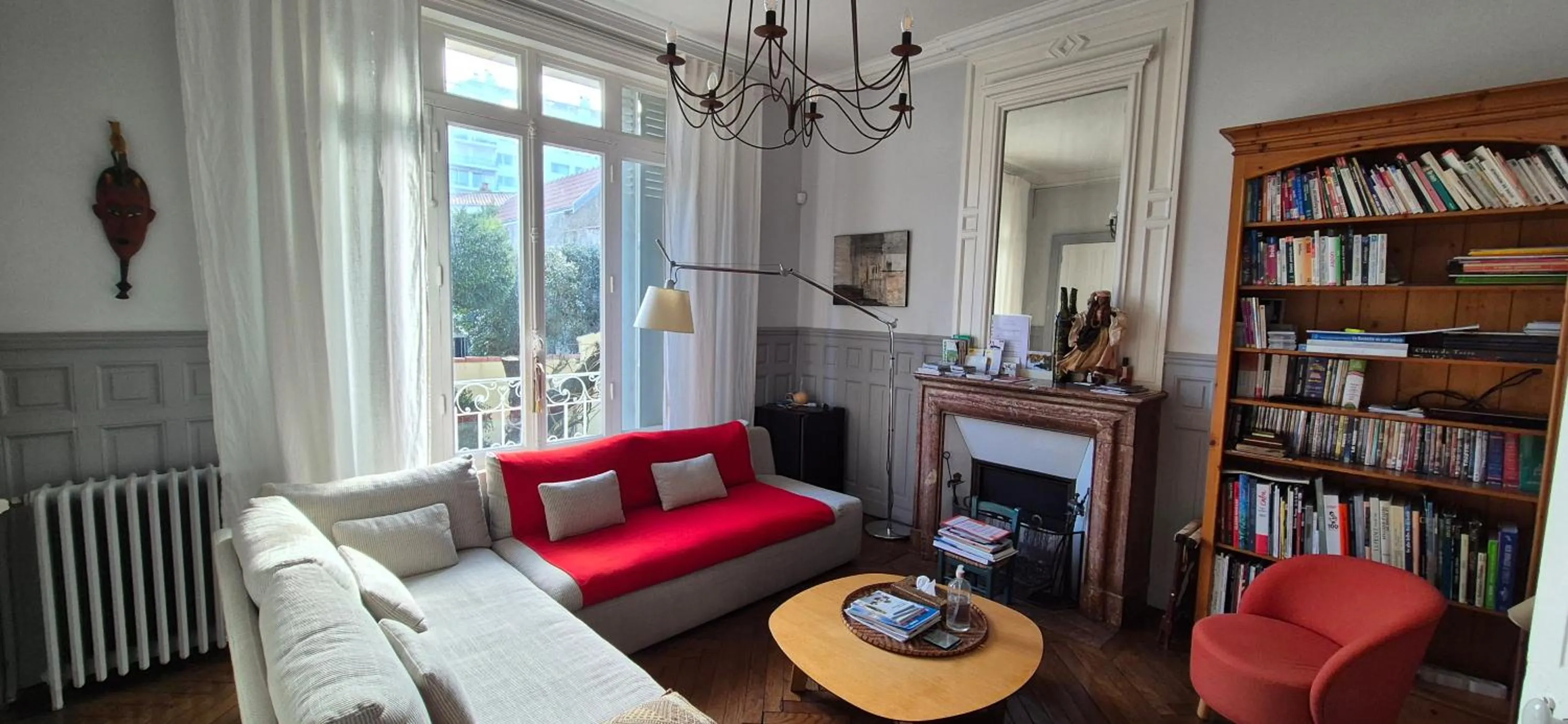 Communal lounge/ TV room in Chambres d'hôtes Le Clos Bleu