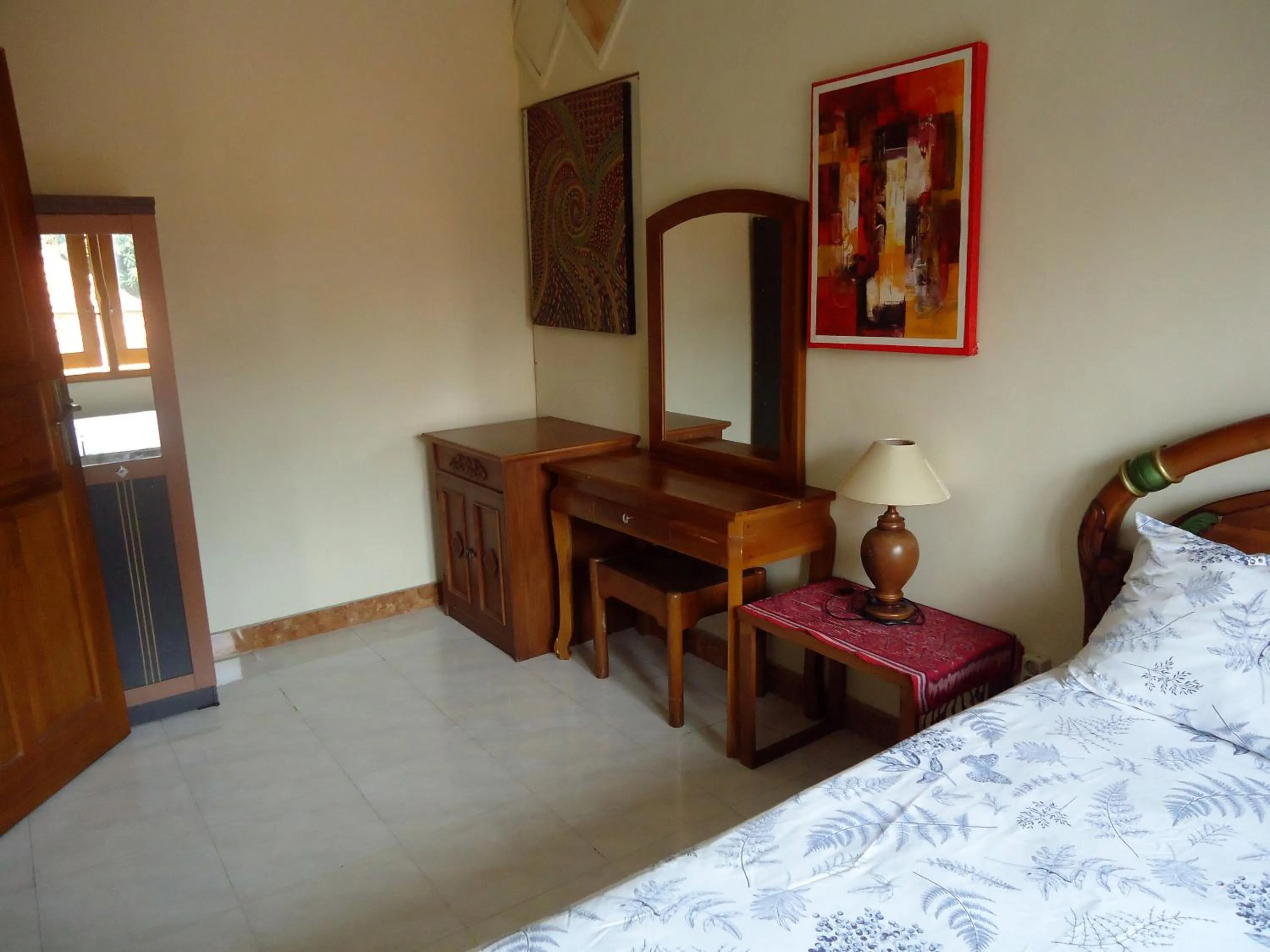 Photo of the whole room, Bed in The Reinhold Guesthouse Bali