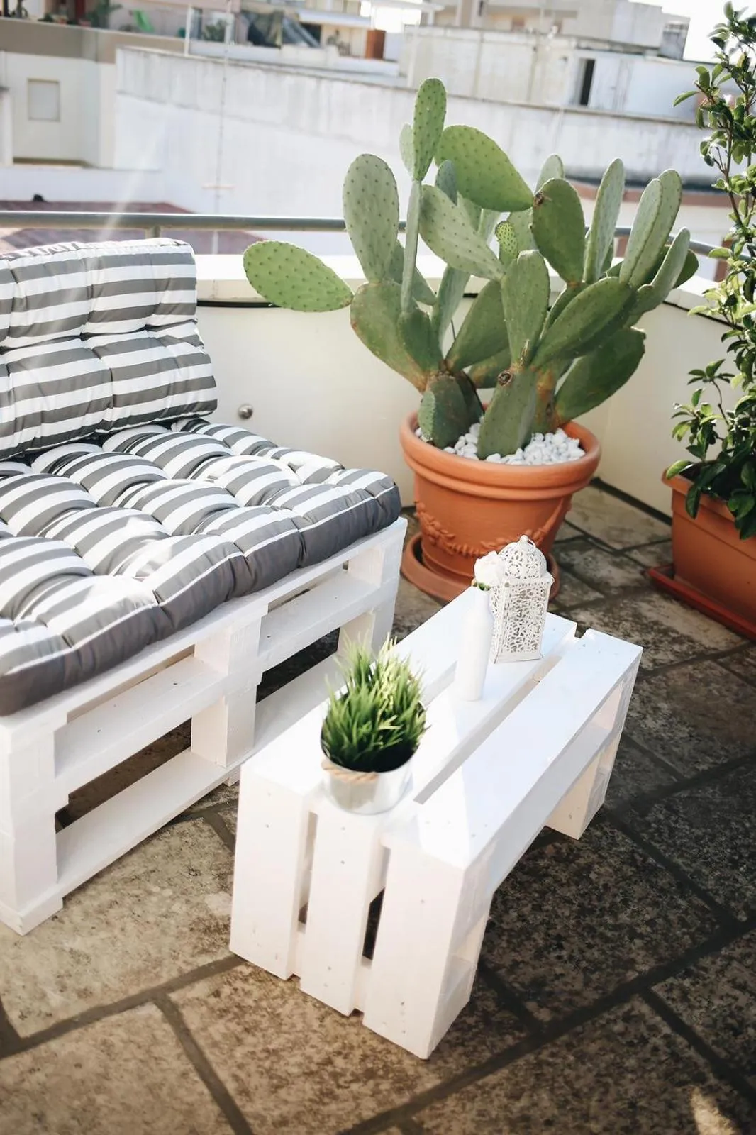 Patio in Le Home Rooms