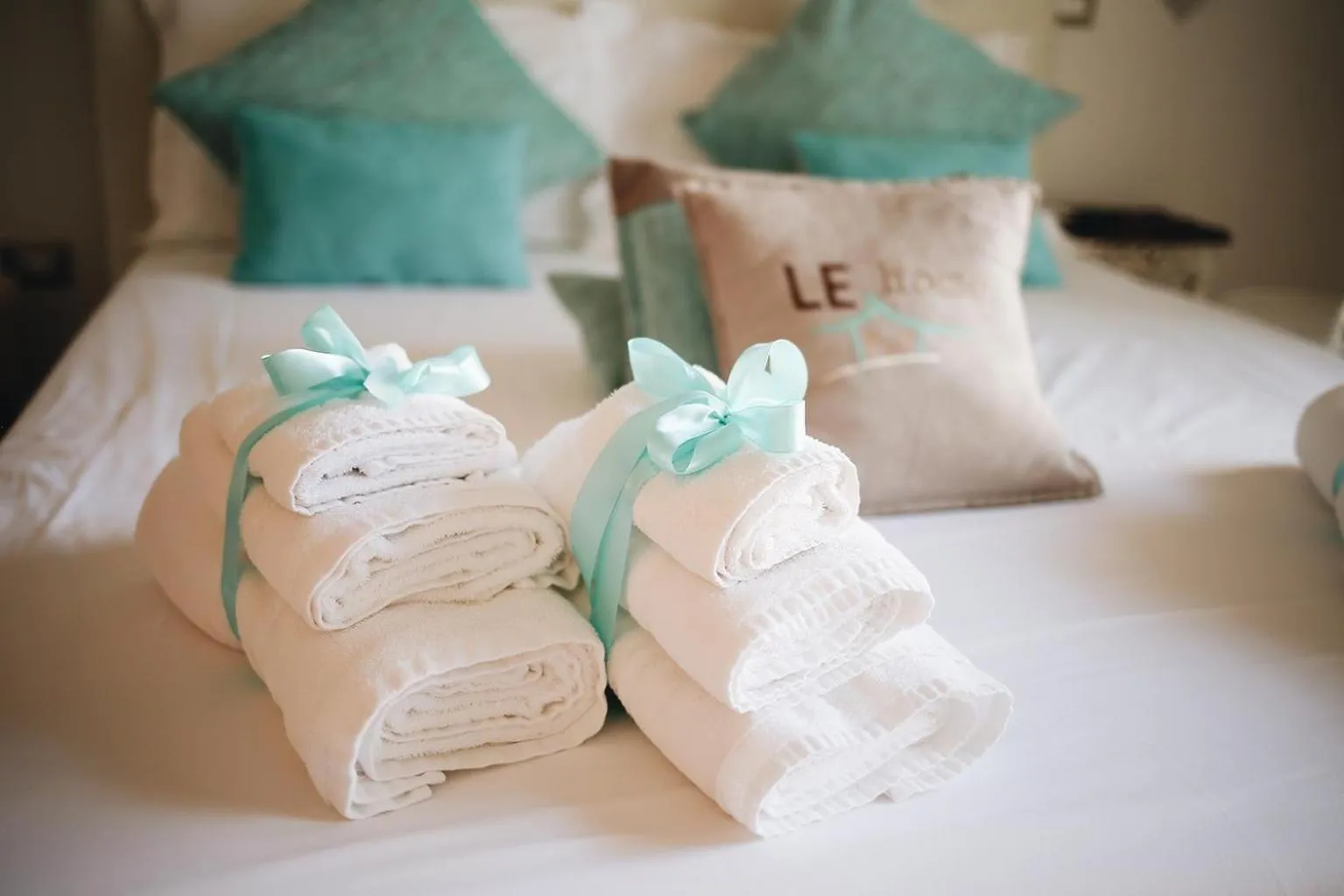 Photo of the whole room, Bed in Le Home Rooms