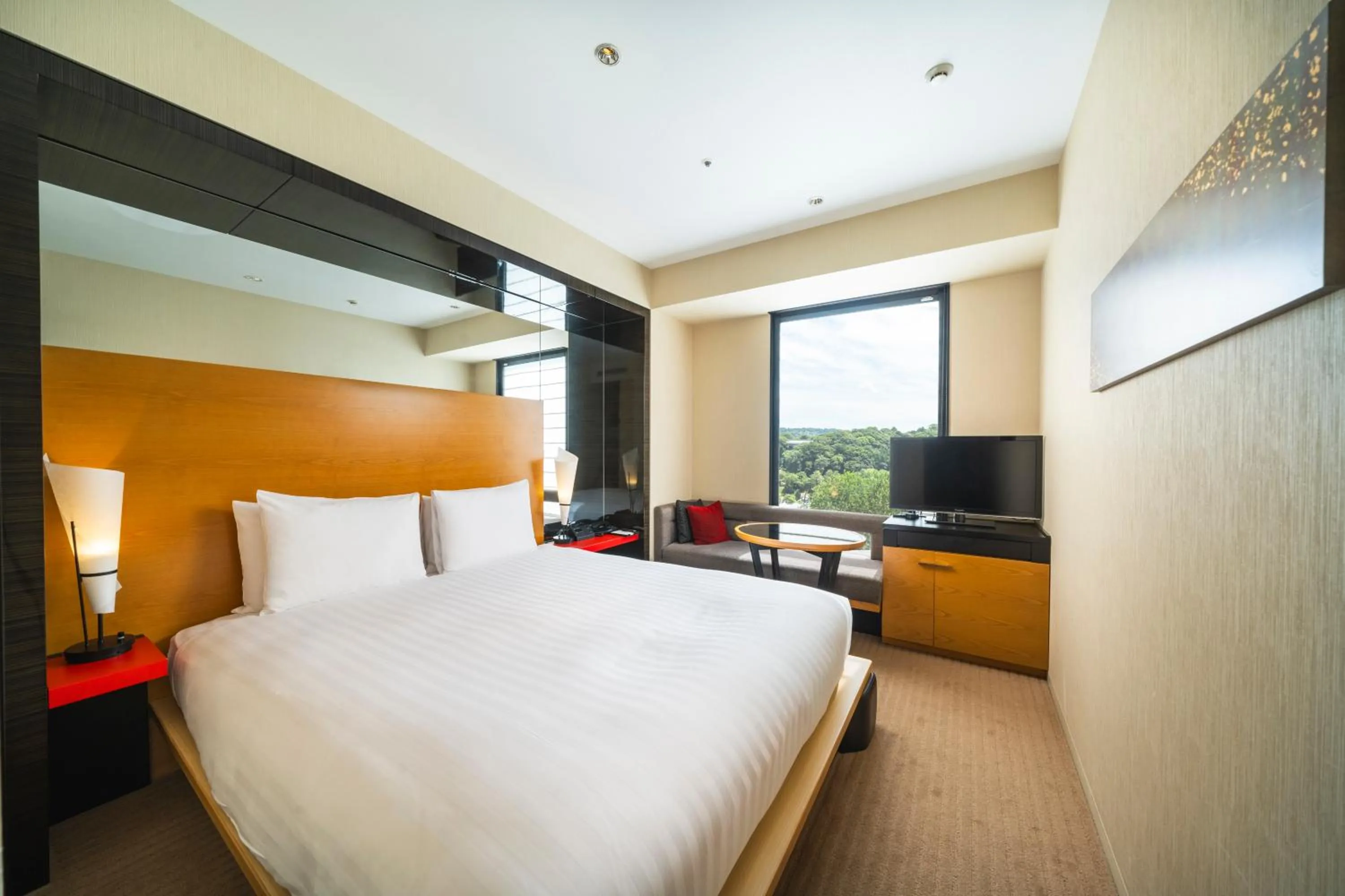 Photo of the whole room, Bed in KOKO HOTEL Premier Kanazawa Korinbo