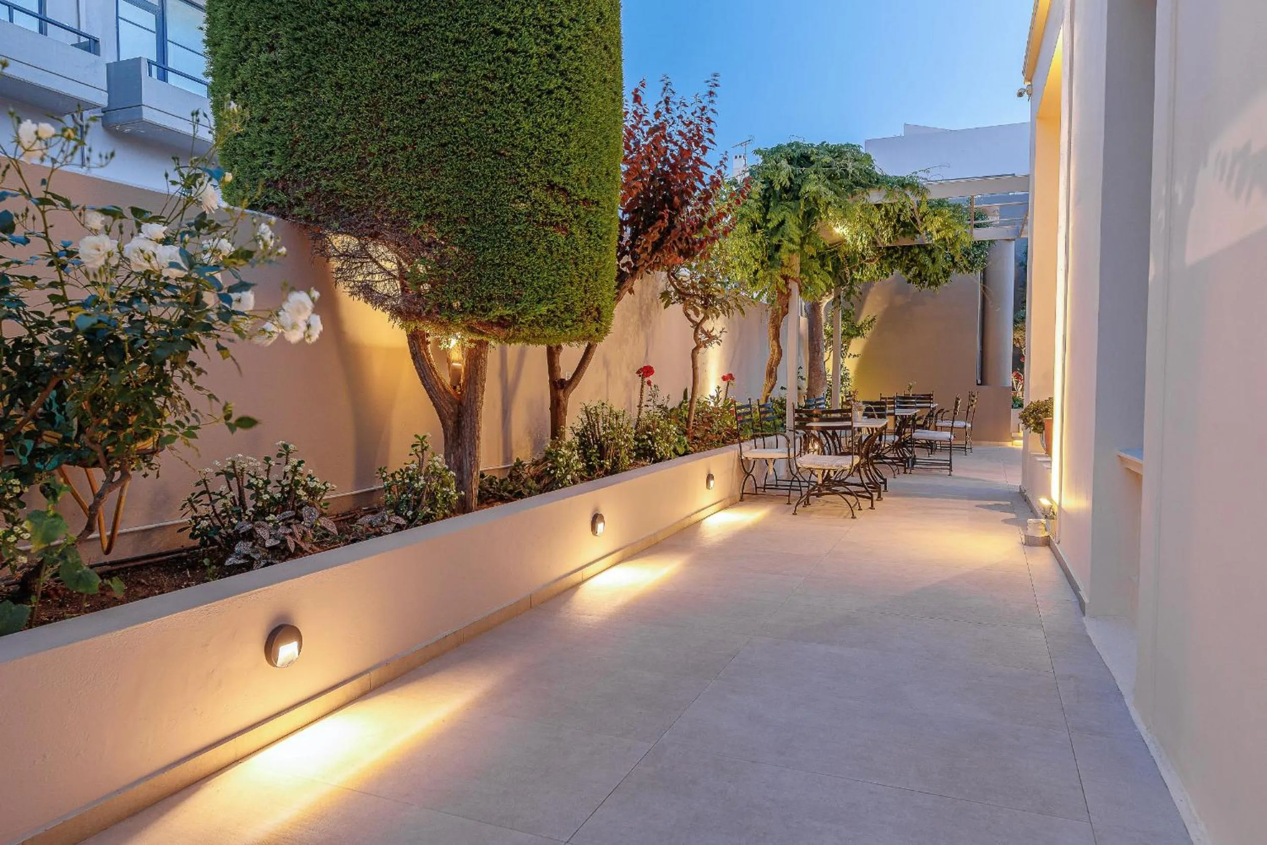 Garden in Creta Elena