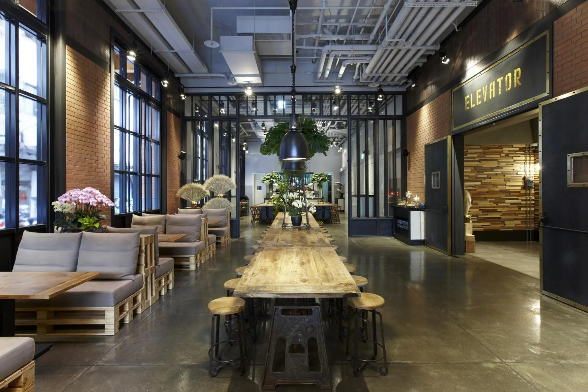 Restaurant/places to eat in Just Sleep - Sanchong