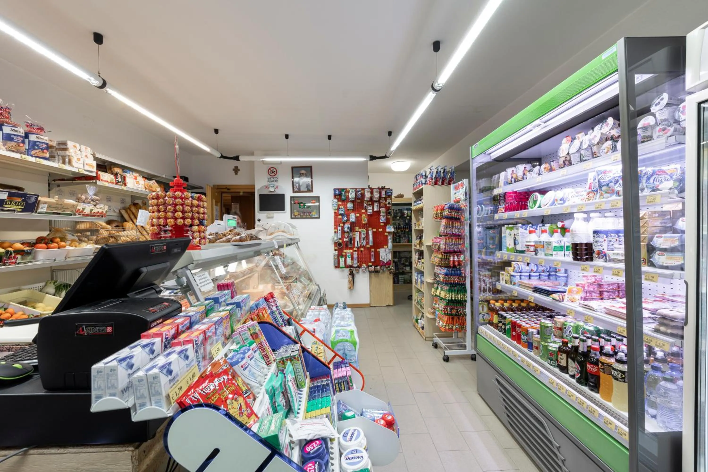 On-site shops in Hotel San Rocco