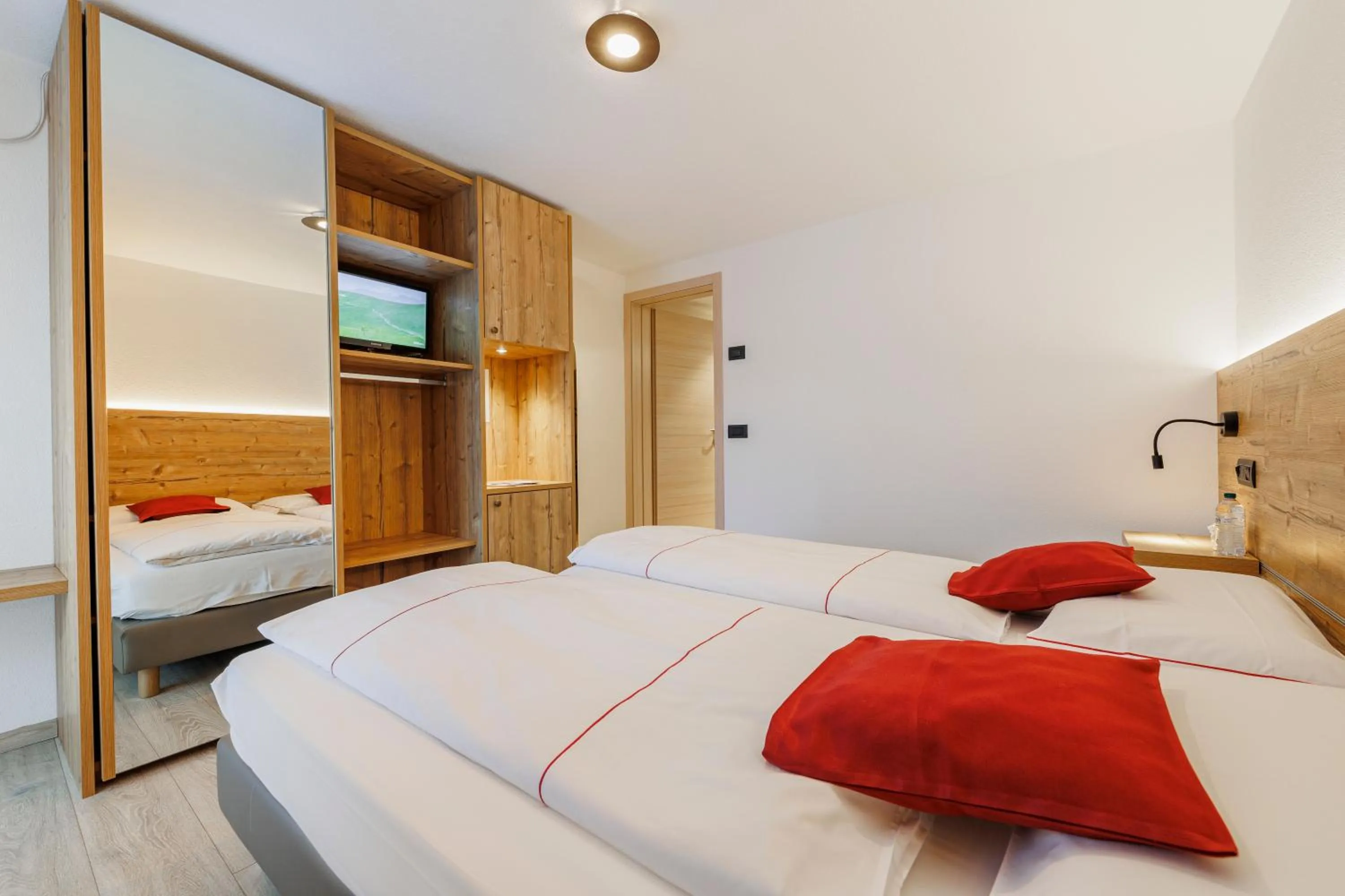 Bed in Hotel San Rocco