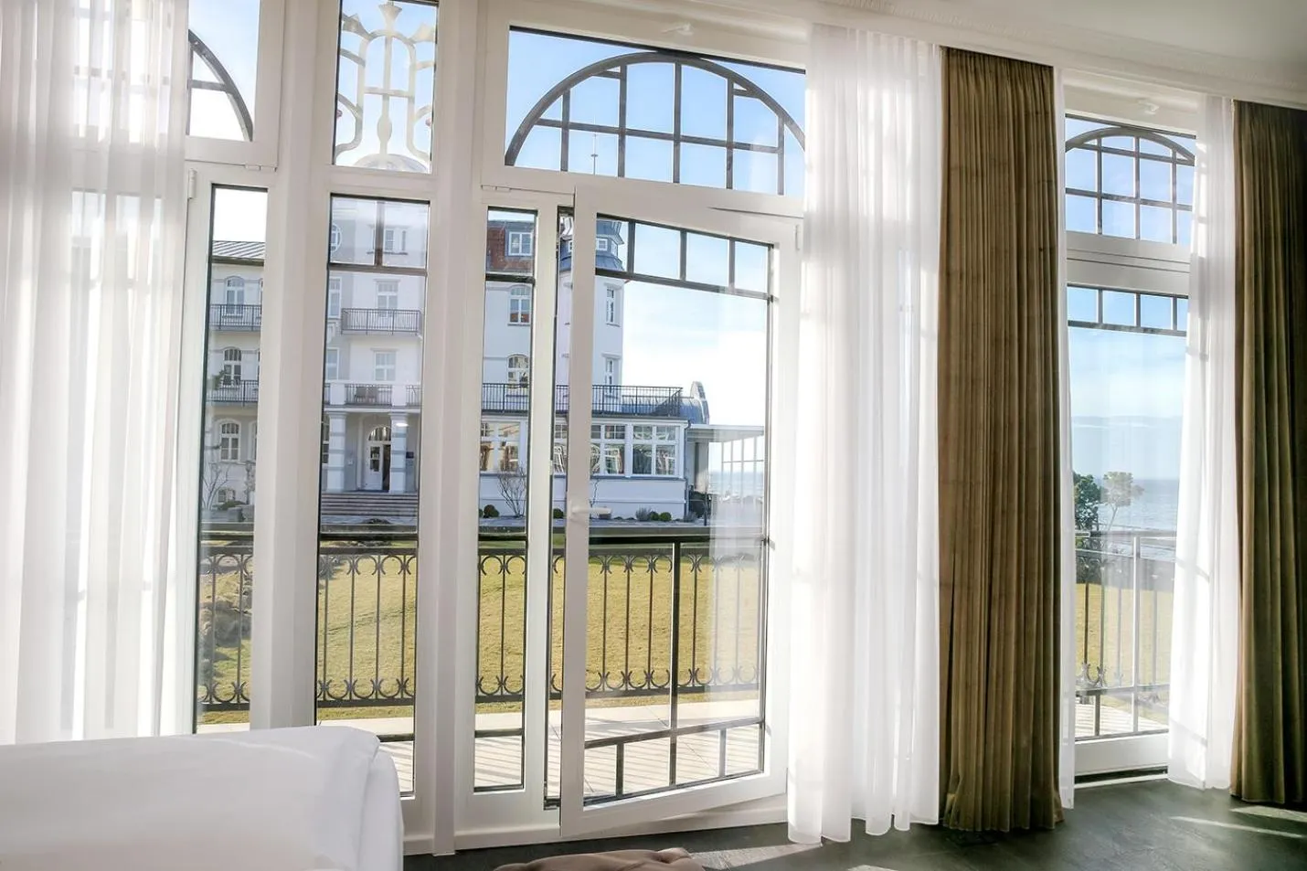 Bed in meergut HOTELS