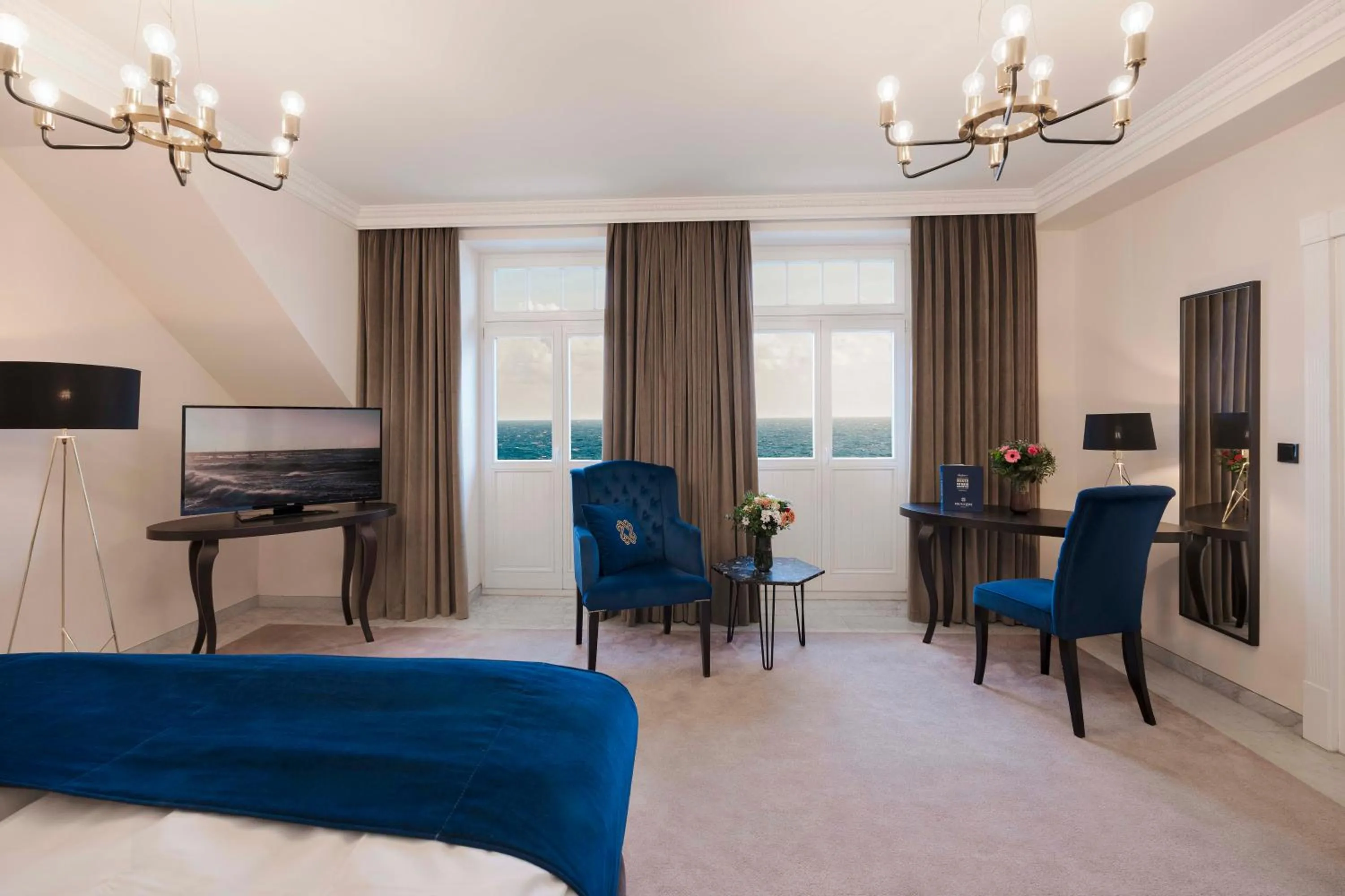 Living room in meergut HOTELS