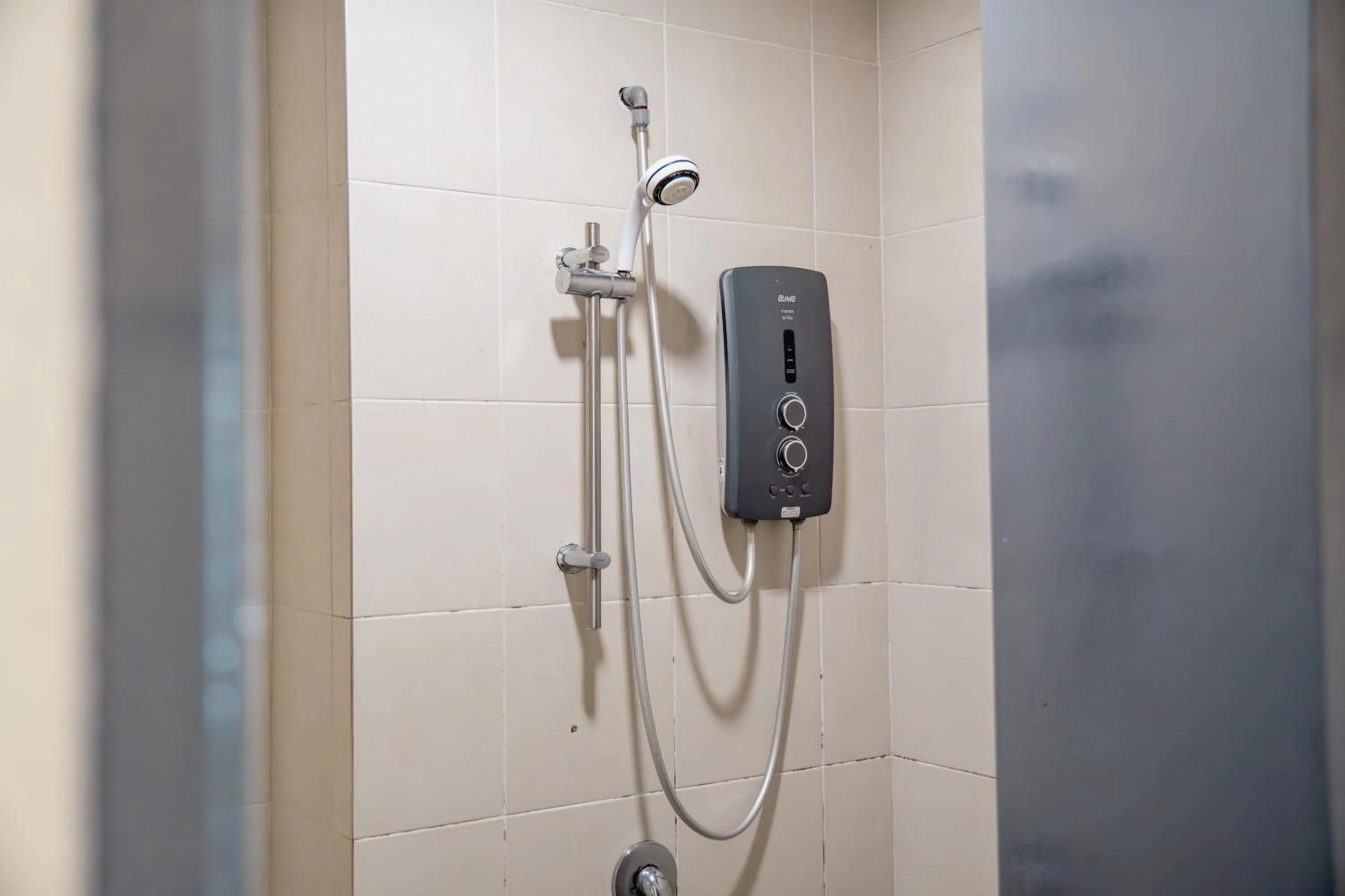 Shower in Bangi Perdana Hotel