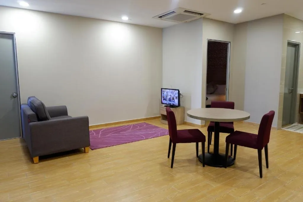 Seating area in Bangi Perdana Hotel