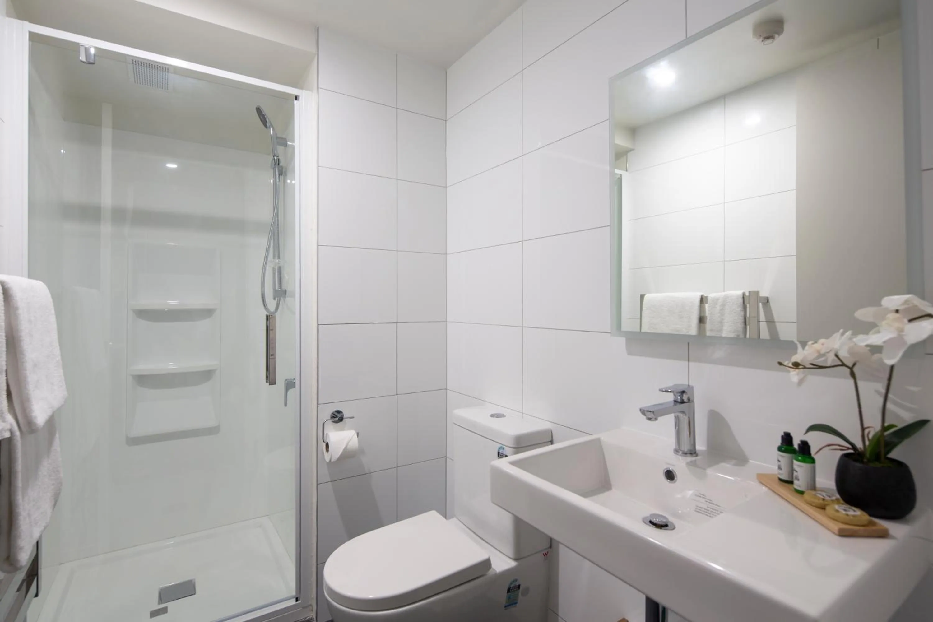 Shower in Koura Apartments Central Queenstown