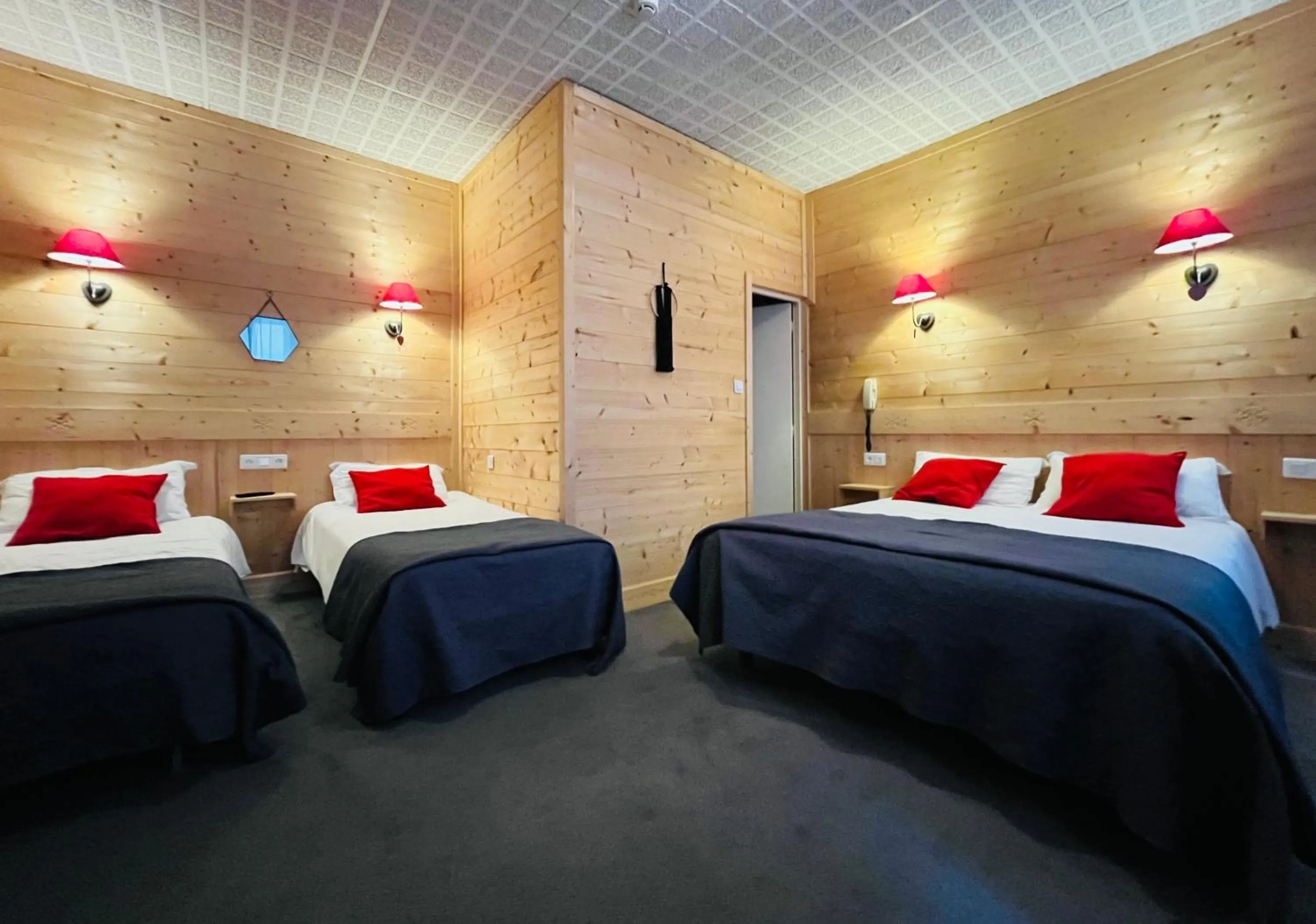 Bed in Le Sacca Hôtel restaurant