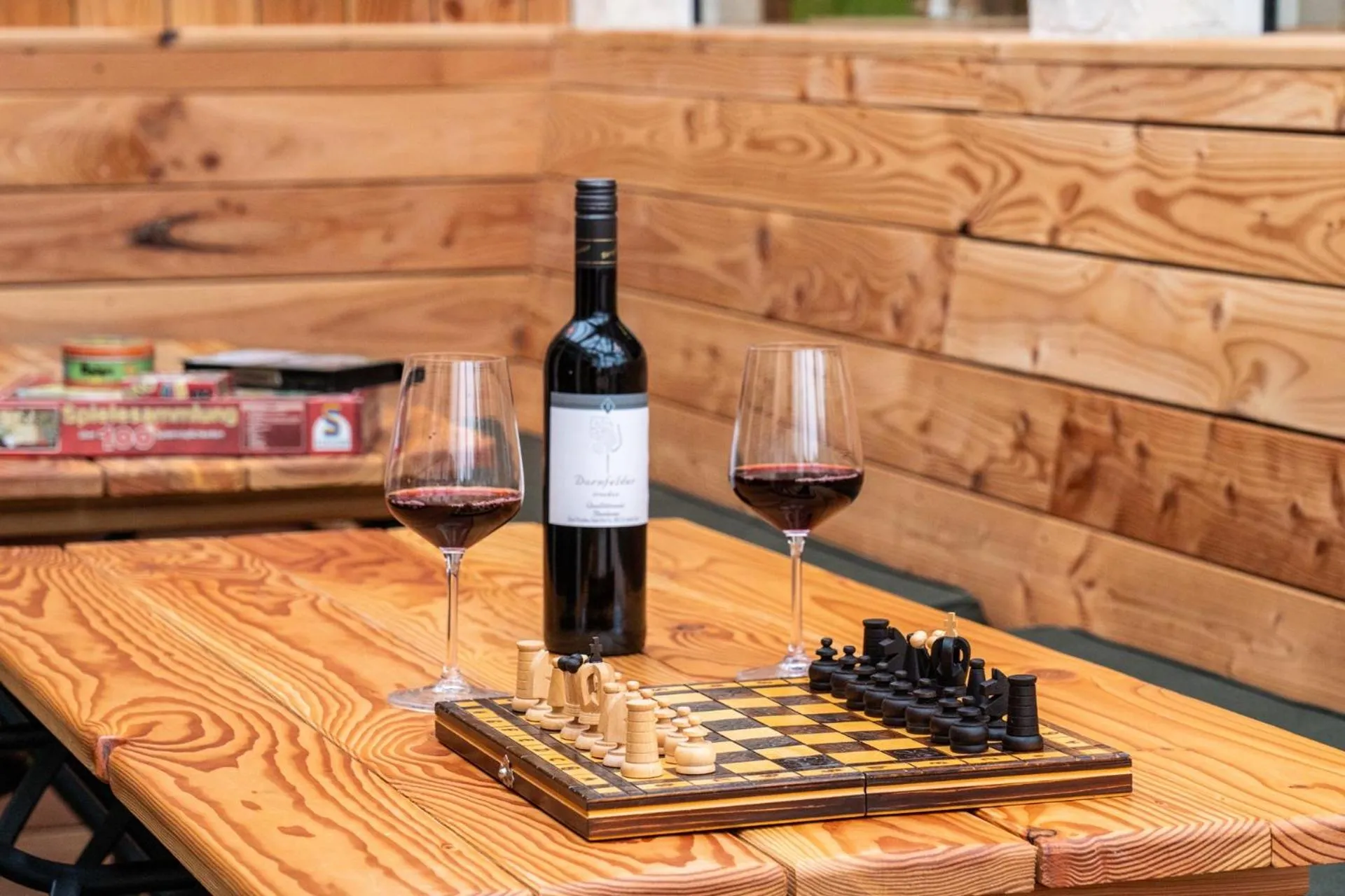 Communal lounge/ TV room in Aparthotel Tropenhaus Bansin