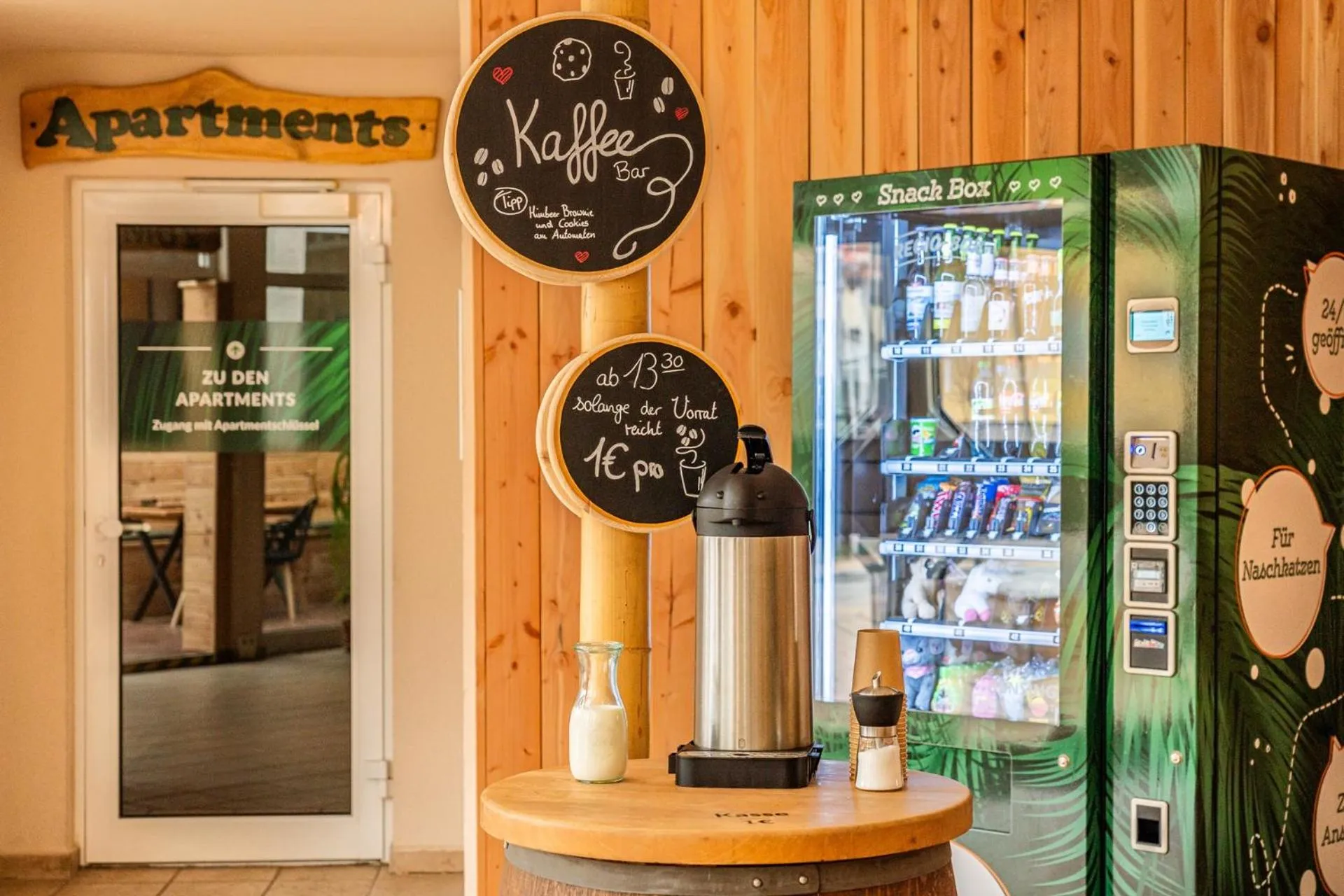vending machine in Aparthotel Tropenhaus Bansin