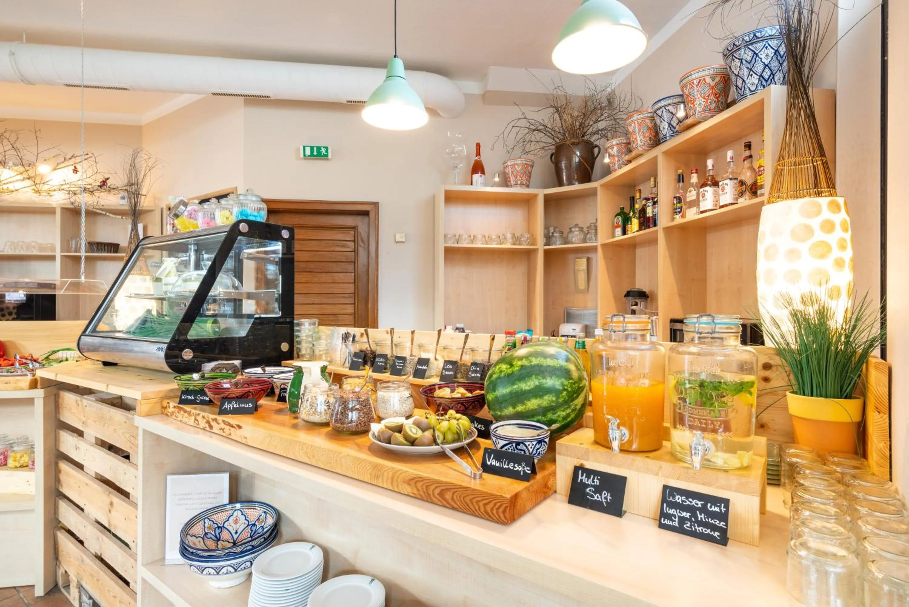 Buffet breakfast in Aparthotel Tropenhaus Bansin