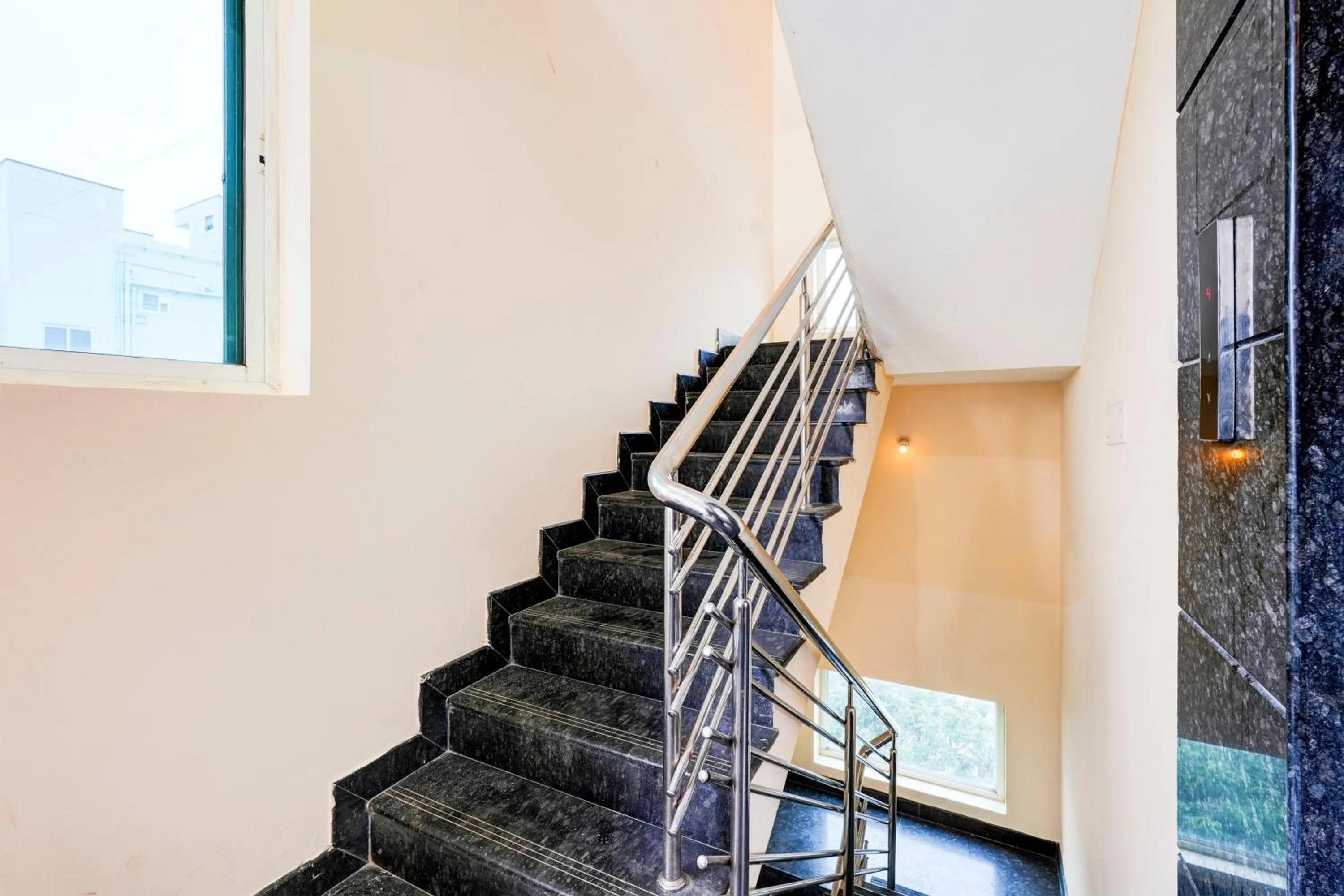 Lobby or reception in Hotel O Ganakkal Near BGS Hospital Junction formerly Omkar Inn.