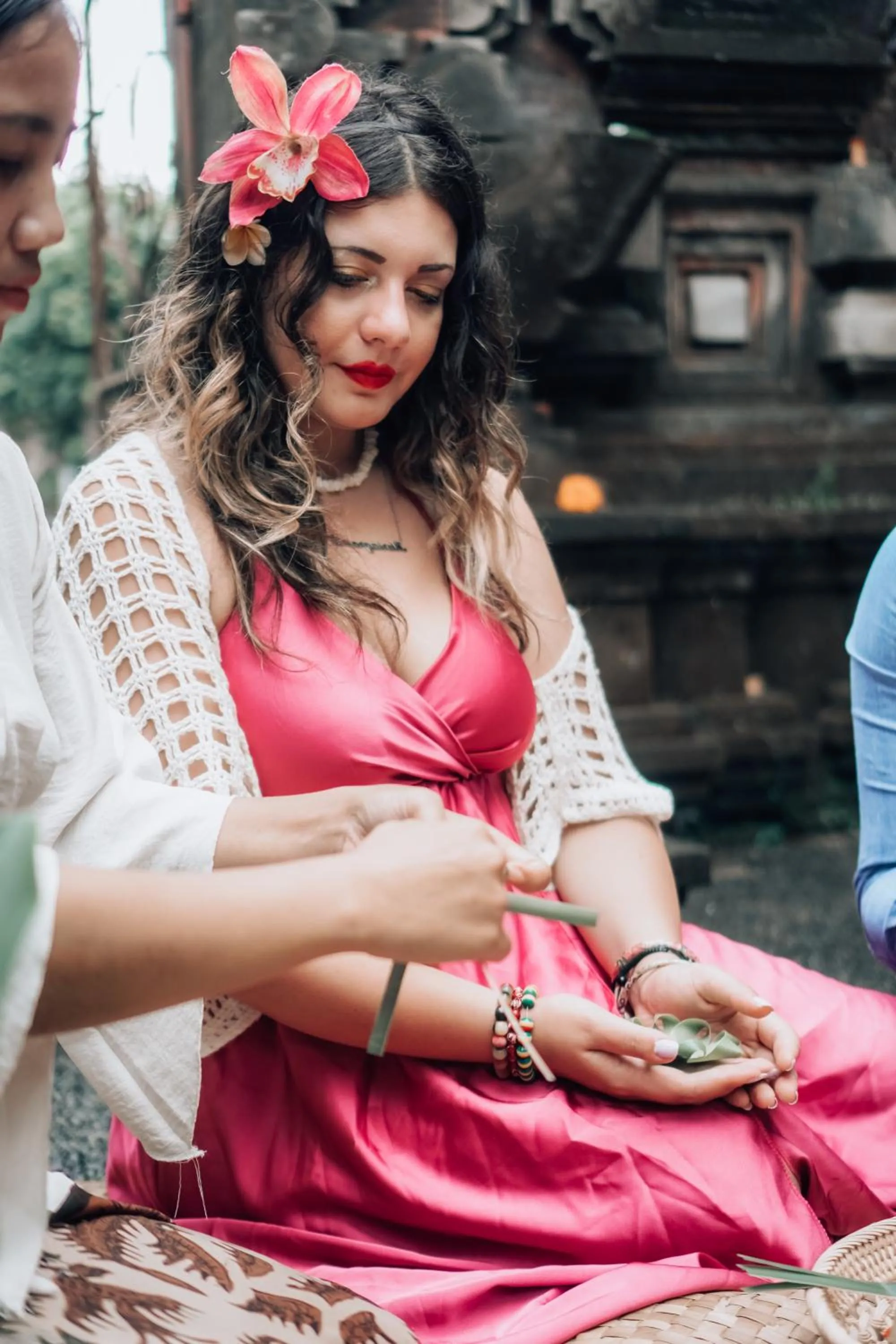 Guests in The Alus Cottage and Villa