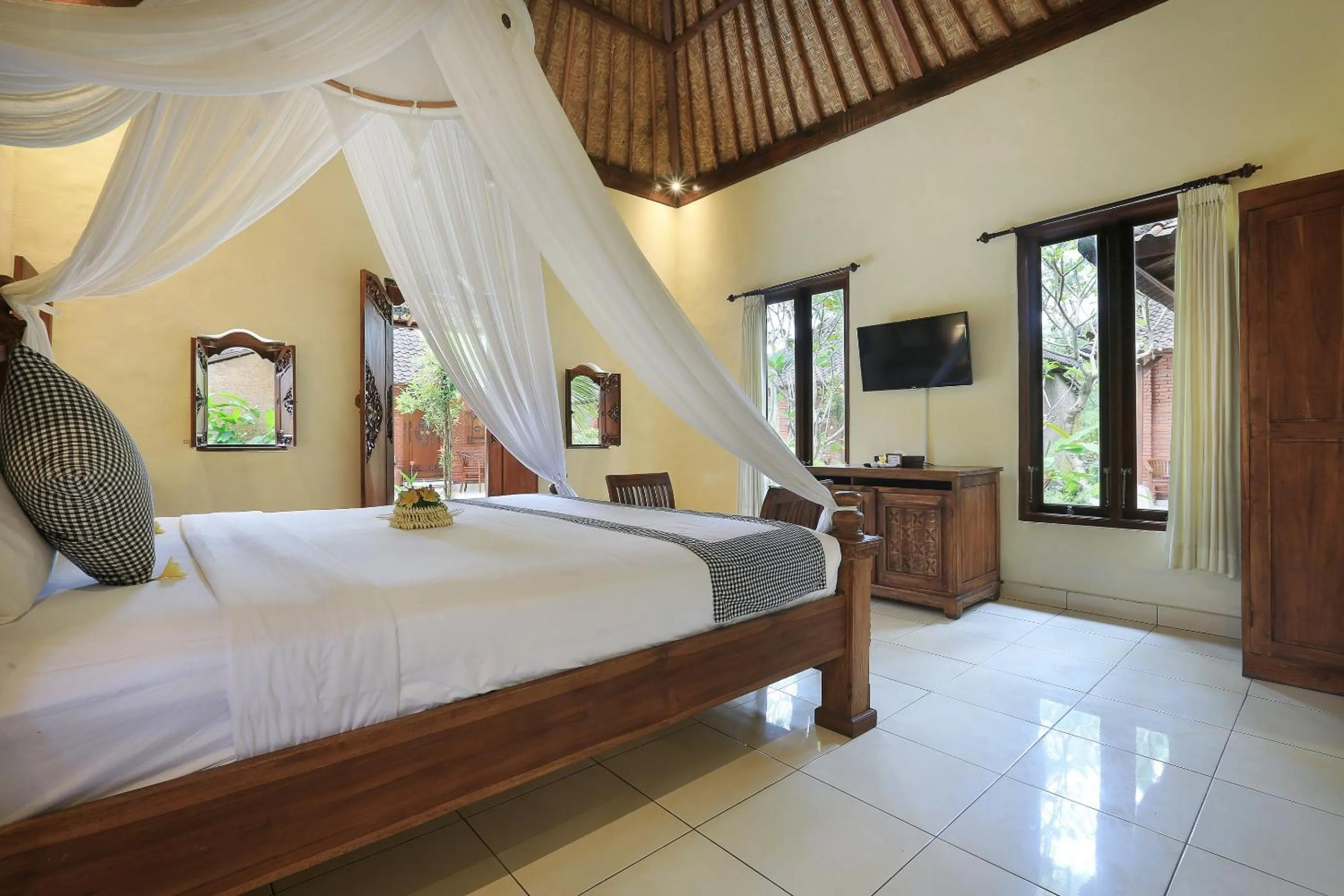 Bedroom in The Alus Cottage and Villa