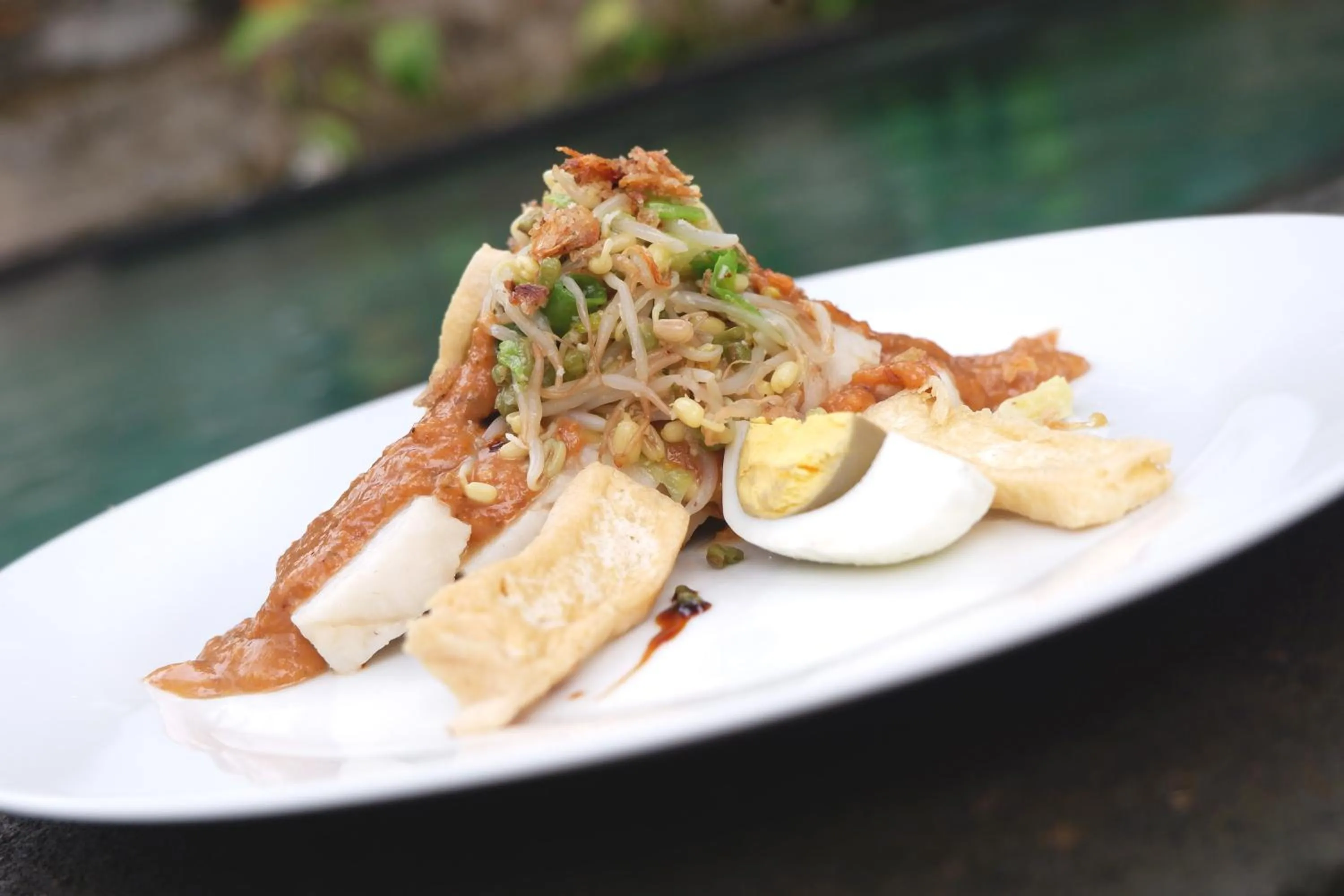 Food in The Alus Cottage and Villa