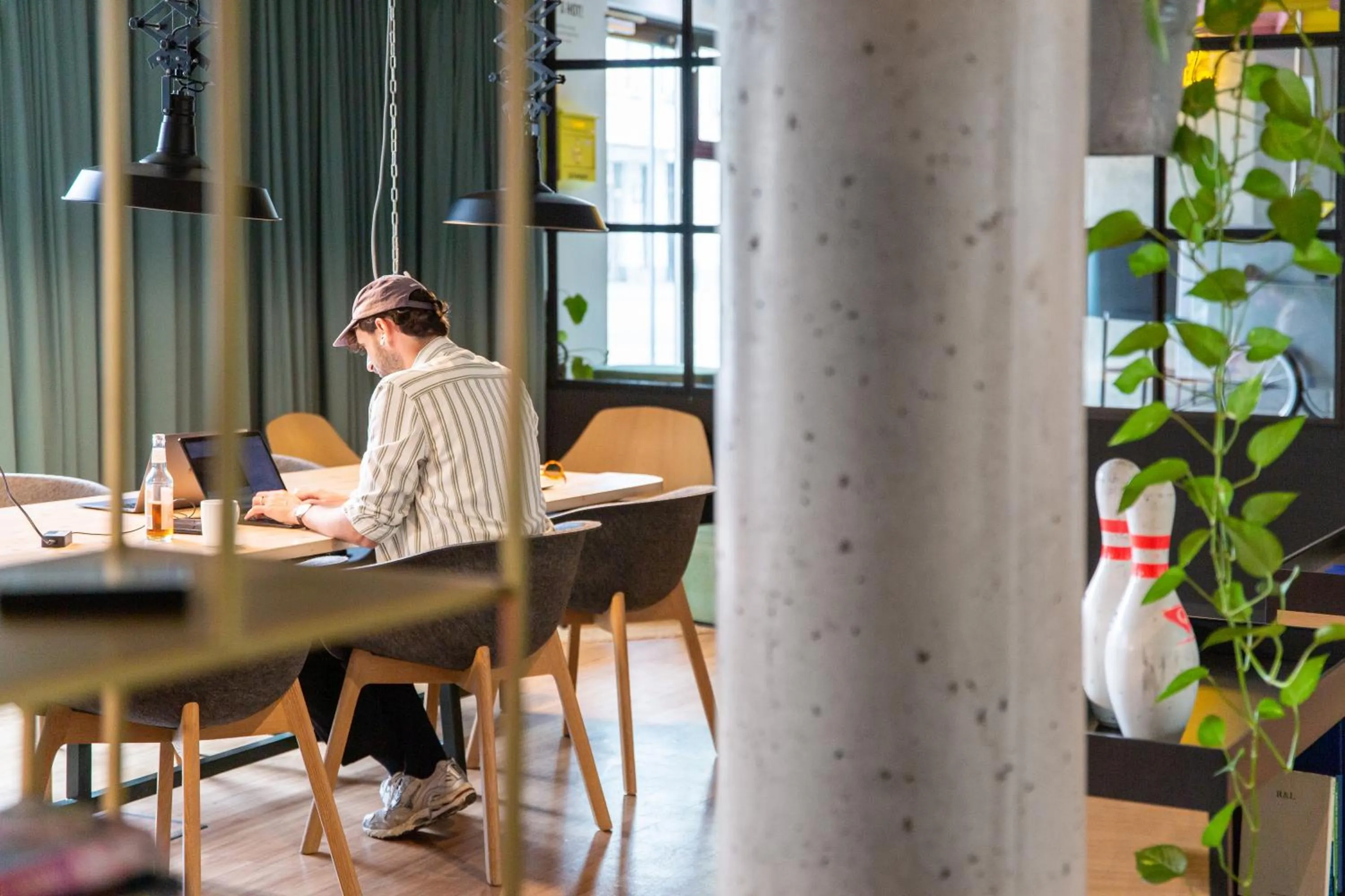 Lounge or bar in STAYERY Berlin Friedrichshain