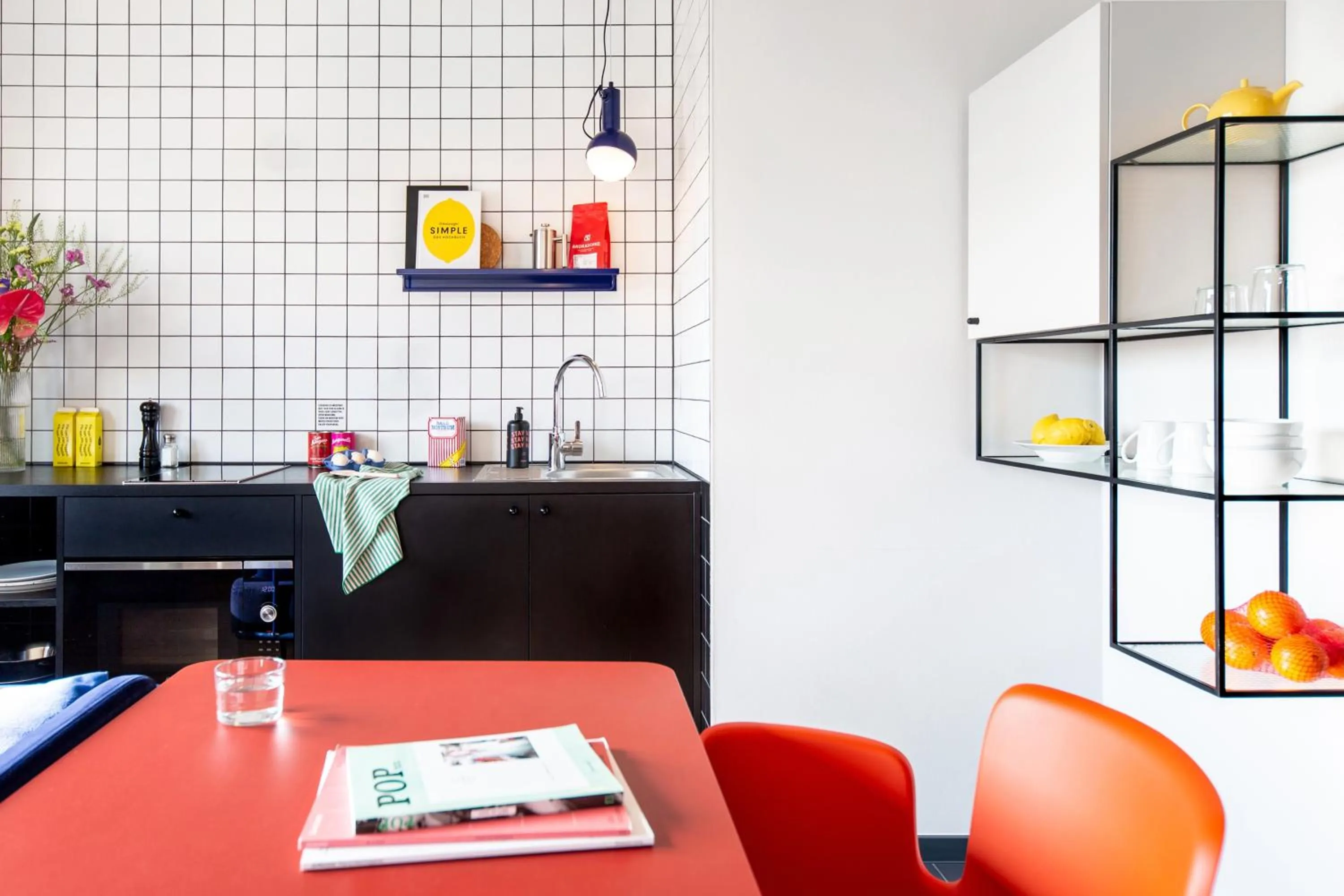 Seating area in STAYERY Berlin Friedrichshain