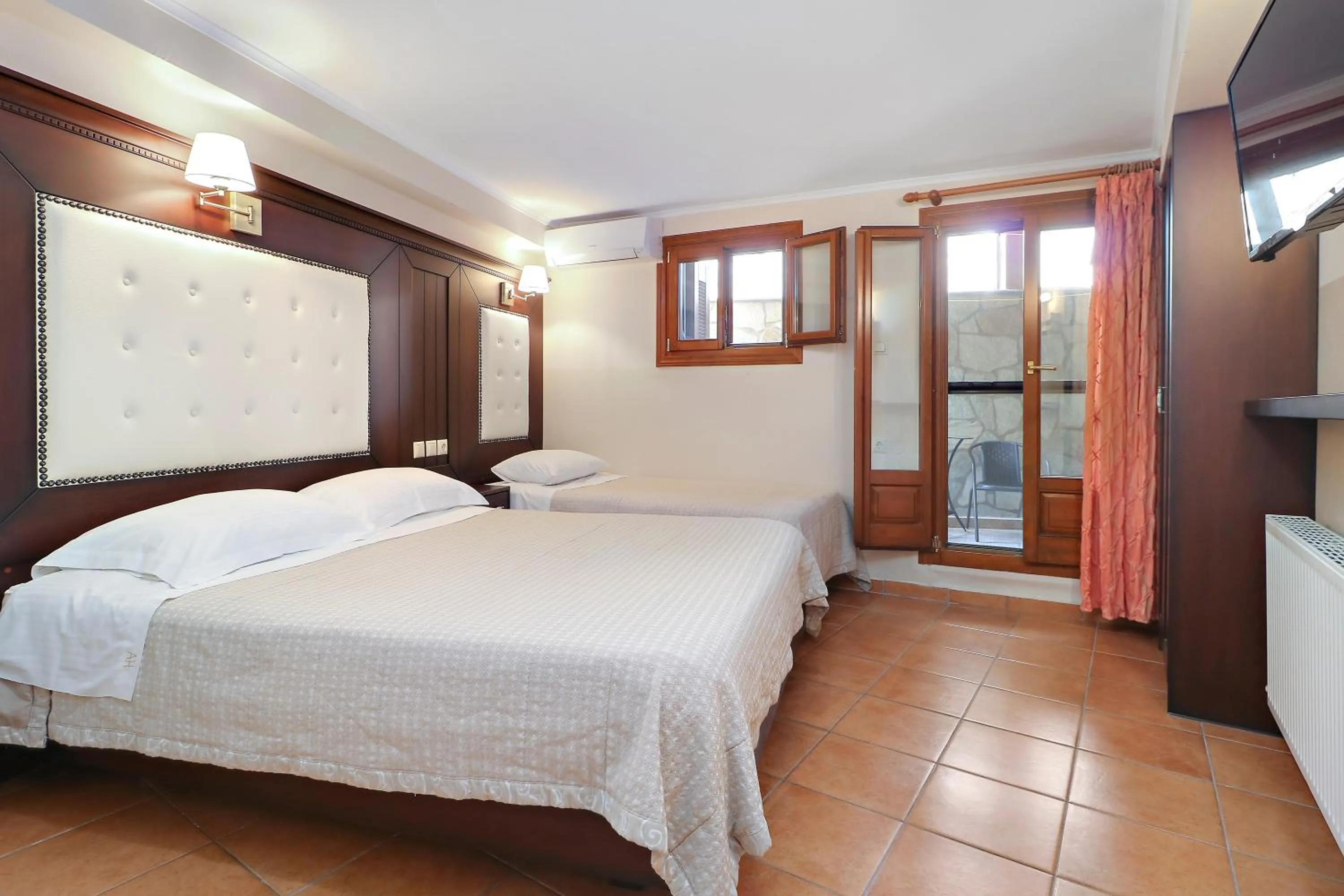 Bedroom, Bed in Alsos House