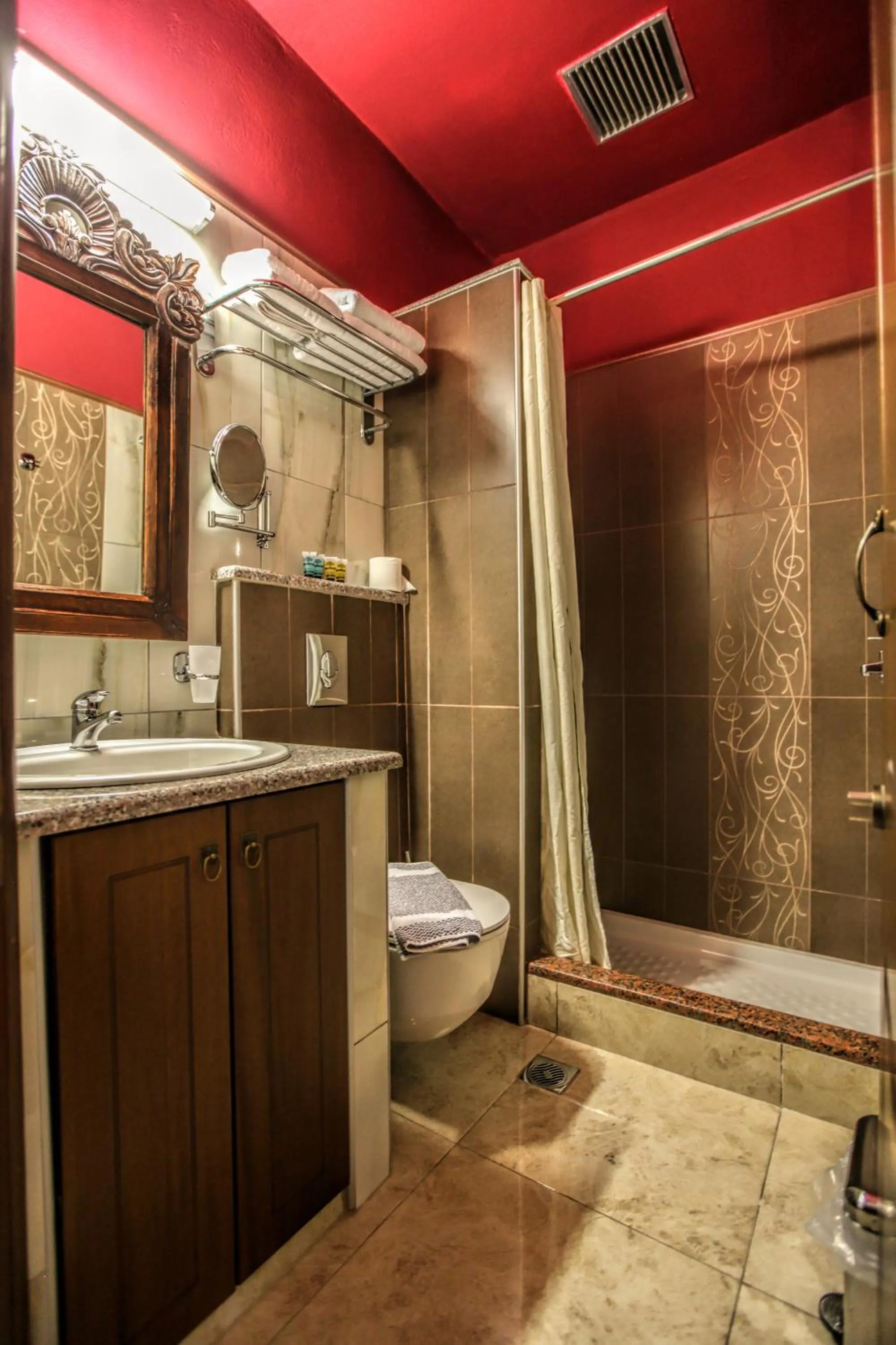 Bathroom in Alsos House