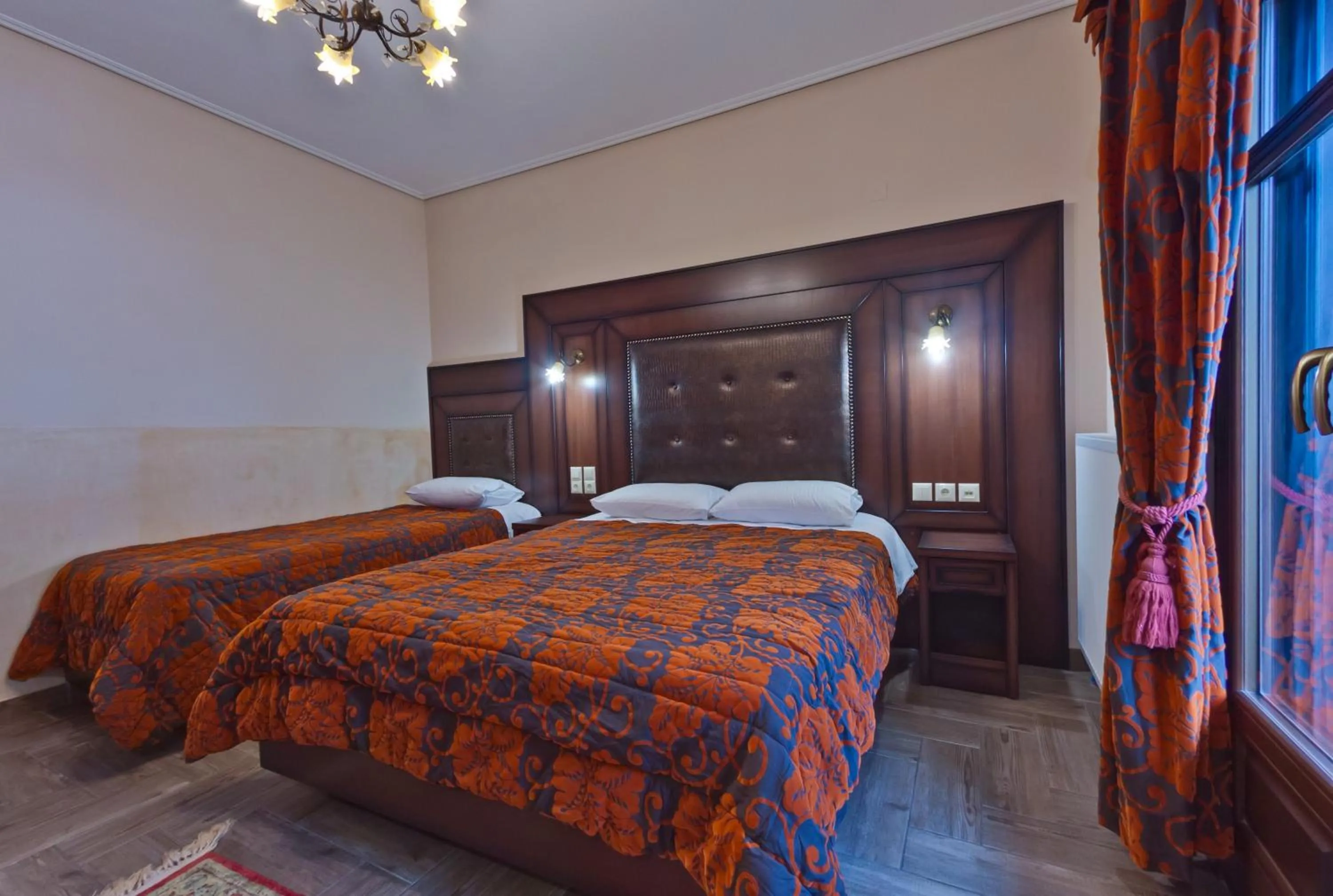 Photo of the whole room, Bed in Alsos House