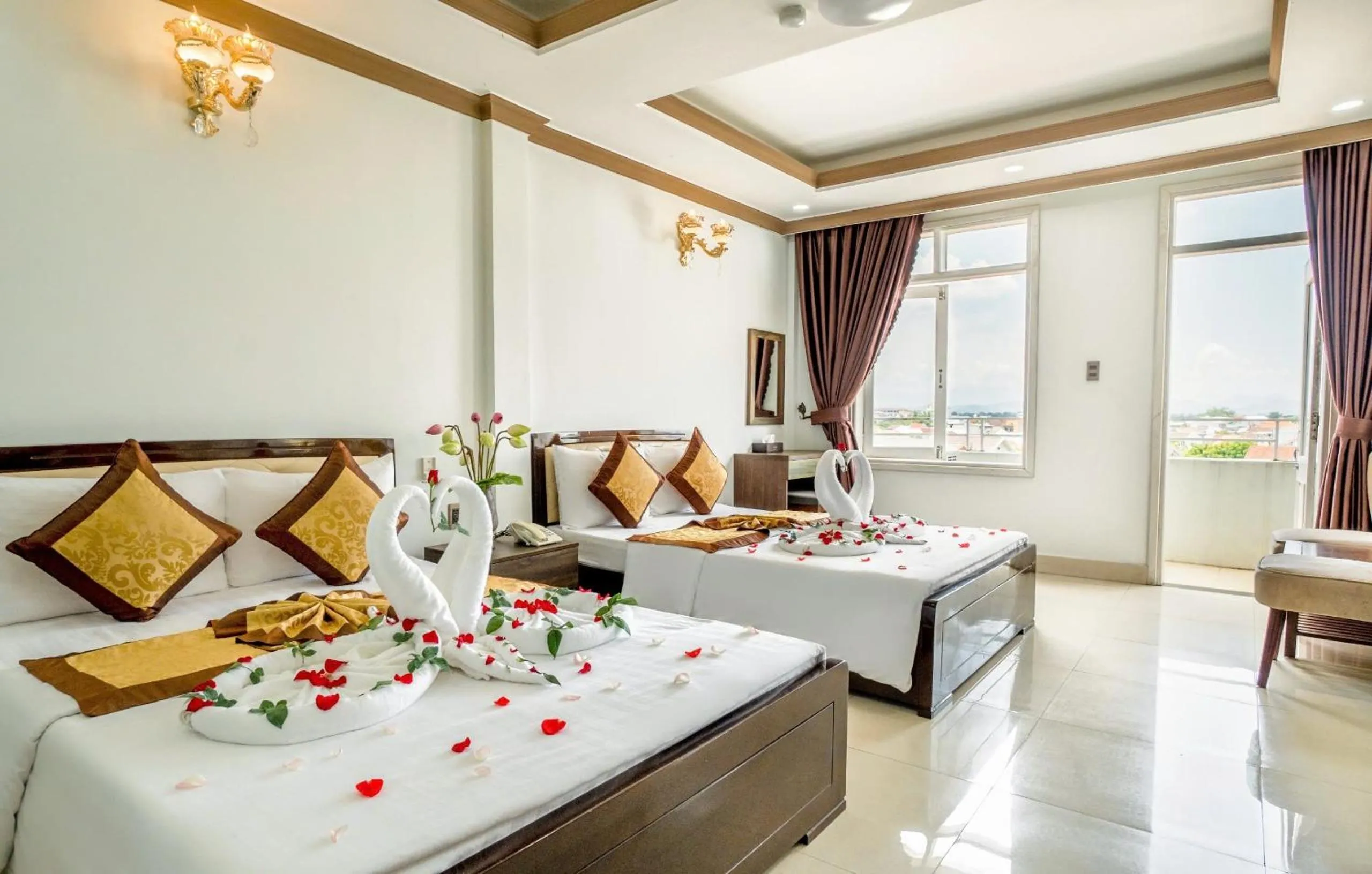 Bed in Dat Anh Hotel